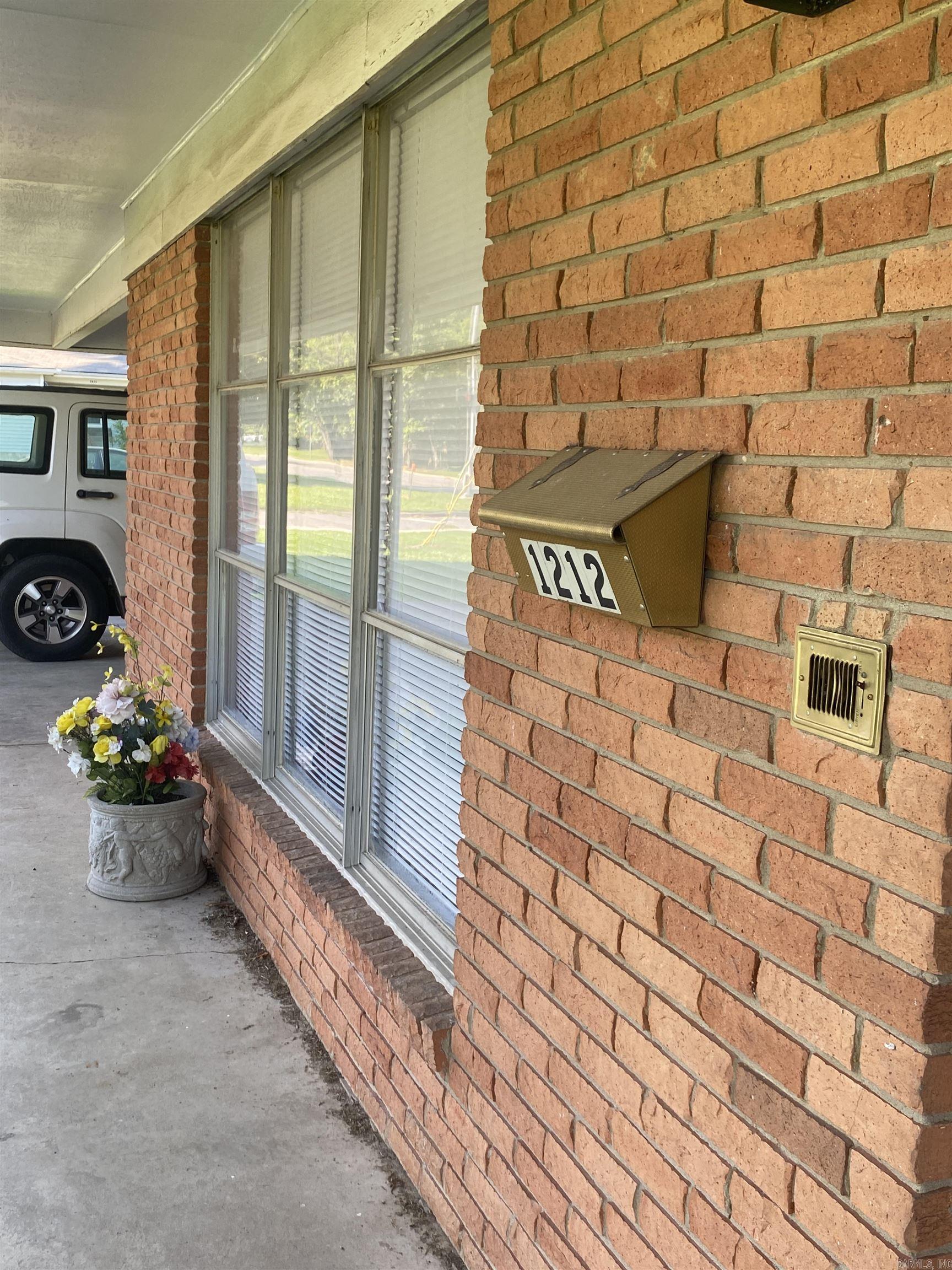 1212 Donaghey Ave. Conway, AR 72034