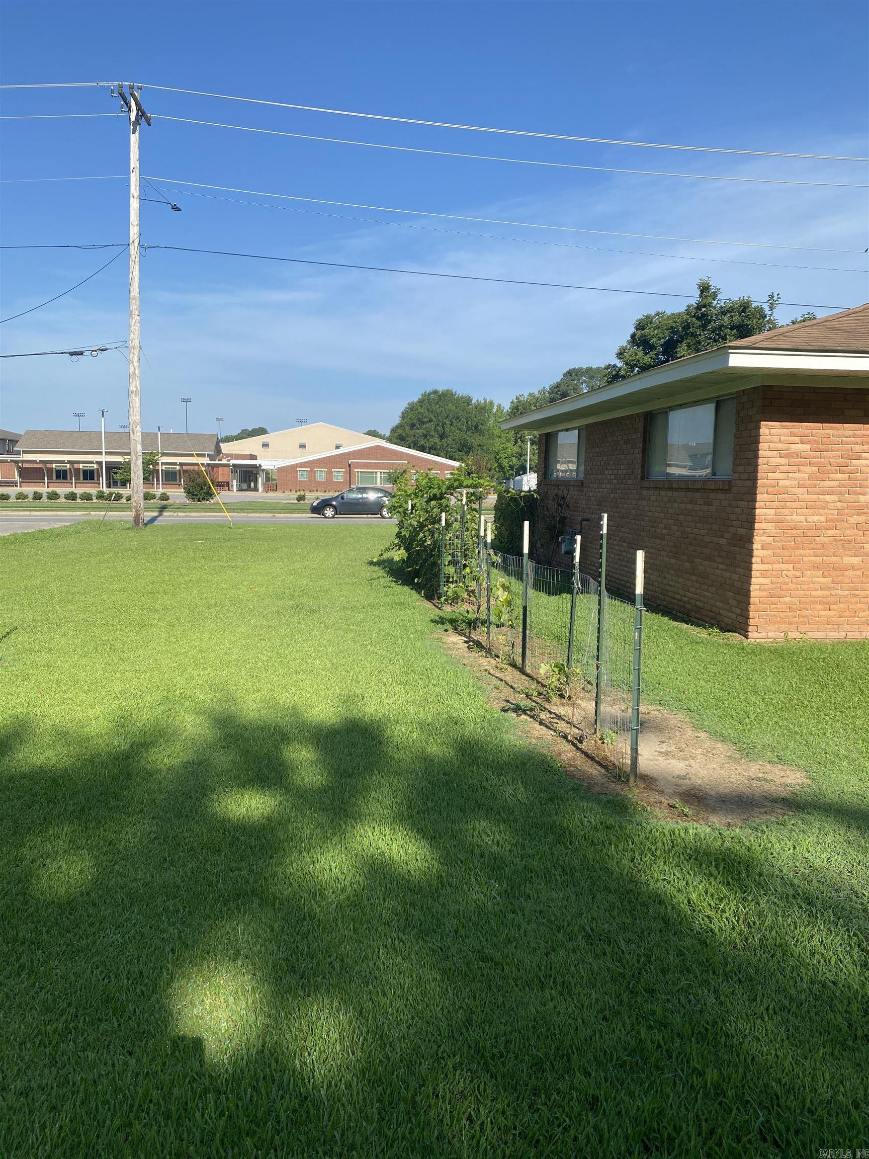 1212 Donaghey Ave. Conway, AR 72034