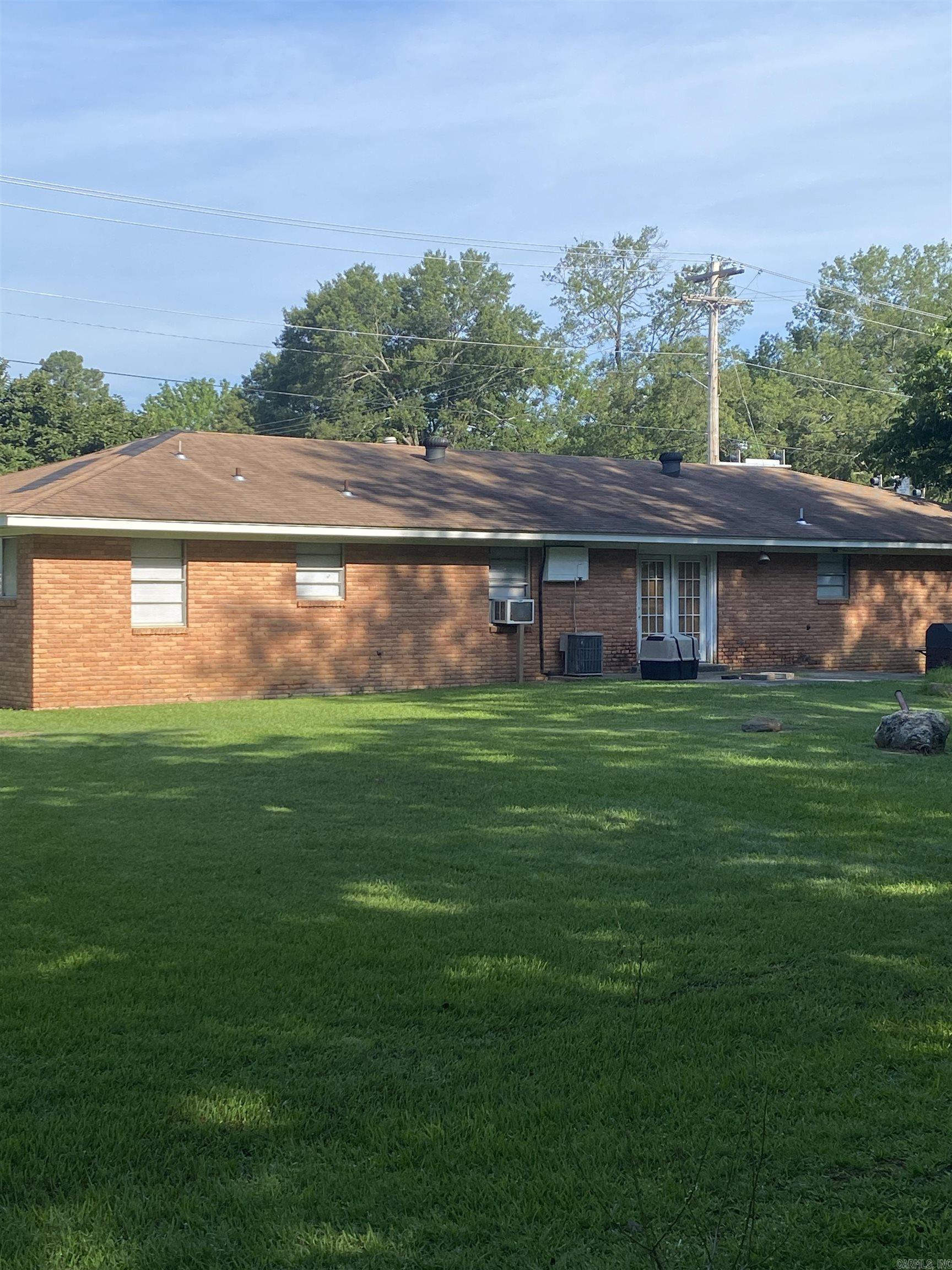 1212 Donaghey Ave. Conway, AR 72034