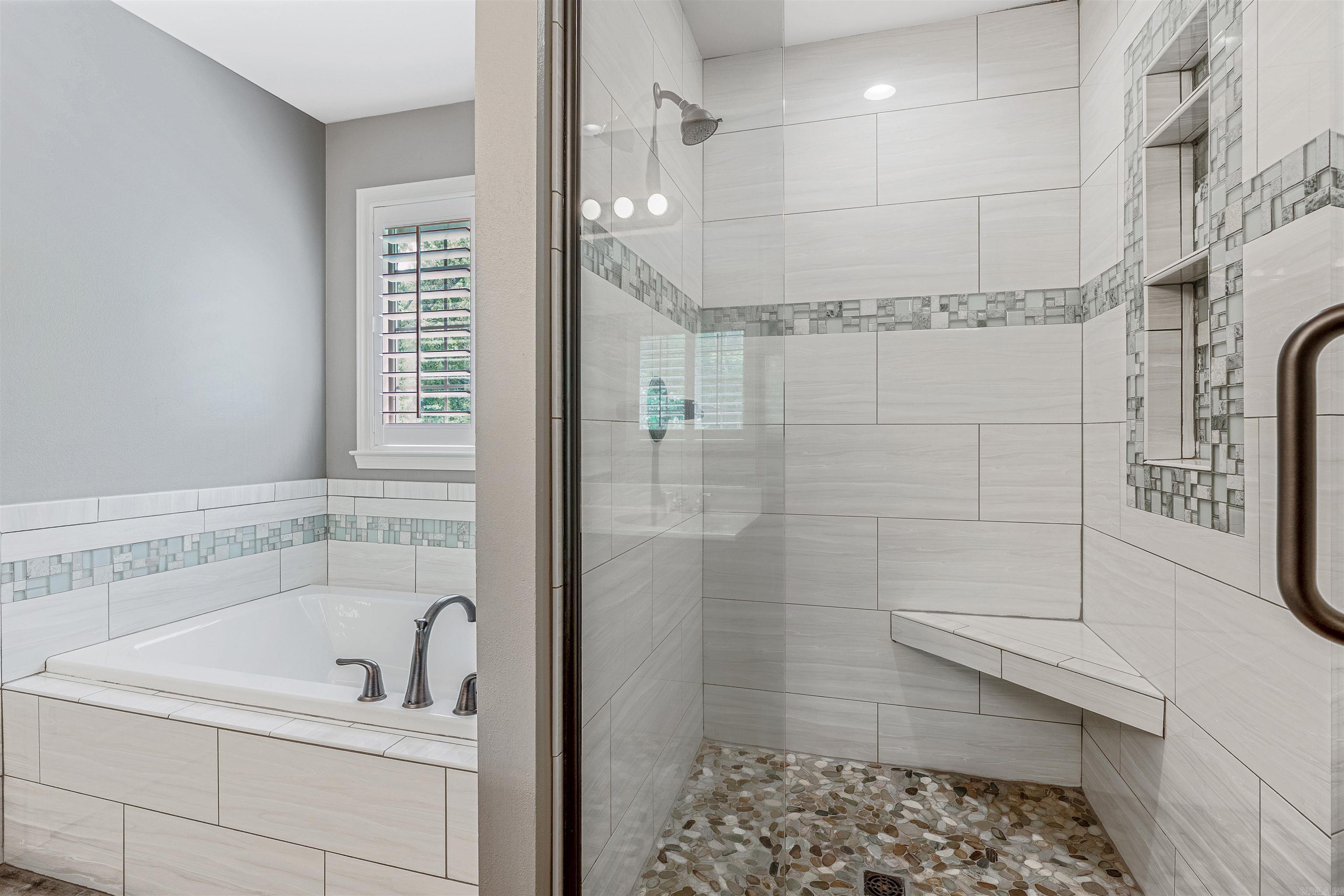 4227 Millbrook Dr Bryant, AR 72022