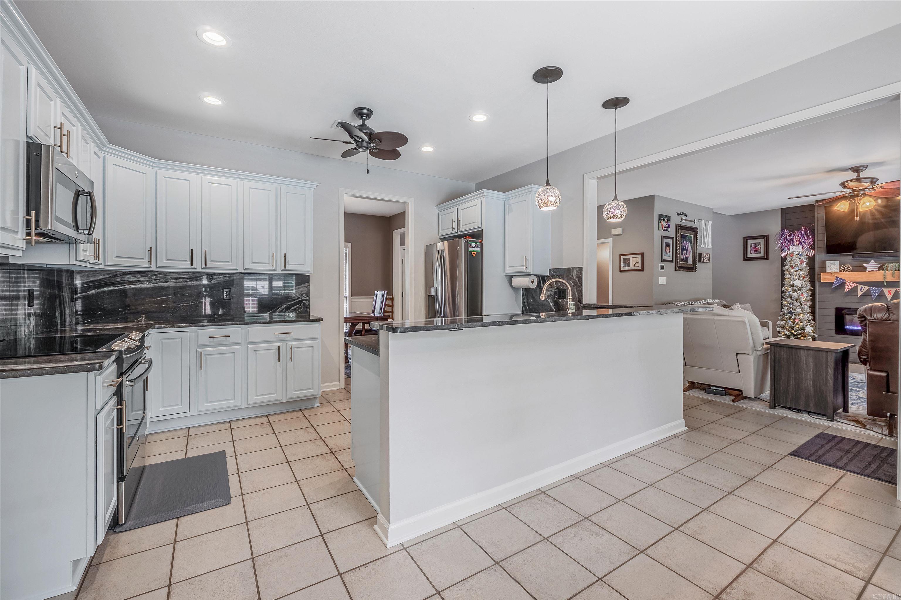 4227 Millbrook Dr Bryant, AR 72022