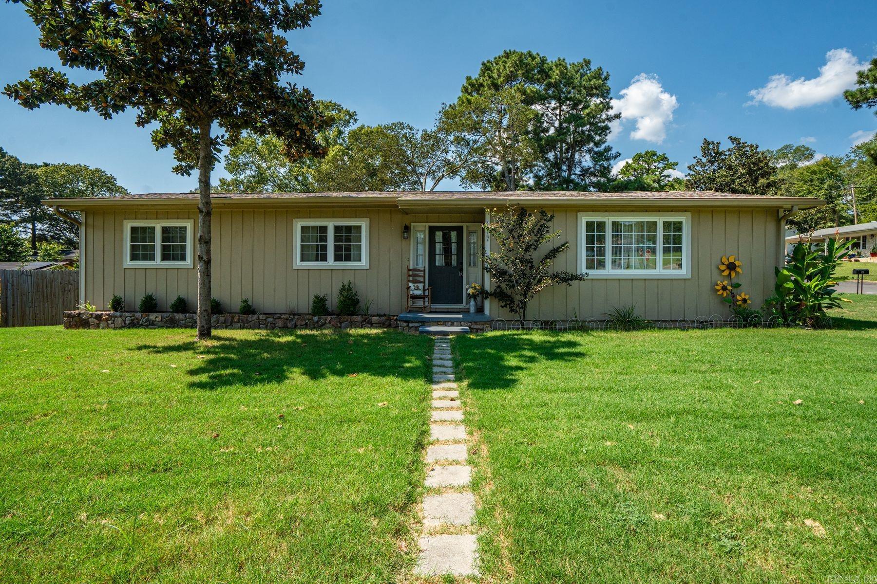 117 Kingsbrook Street Hot Springs, AR 71901