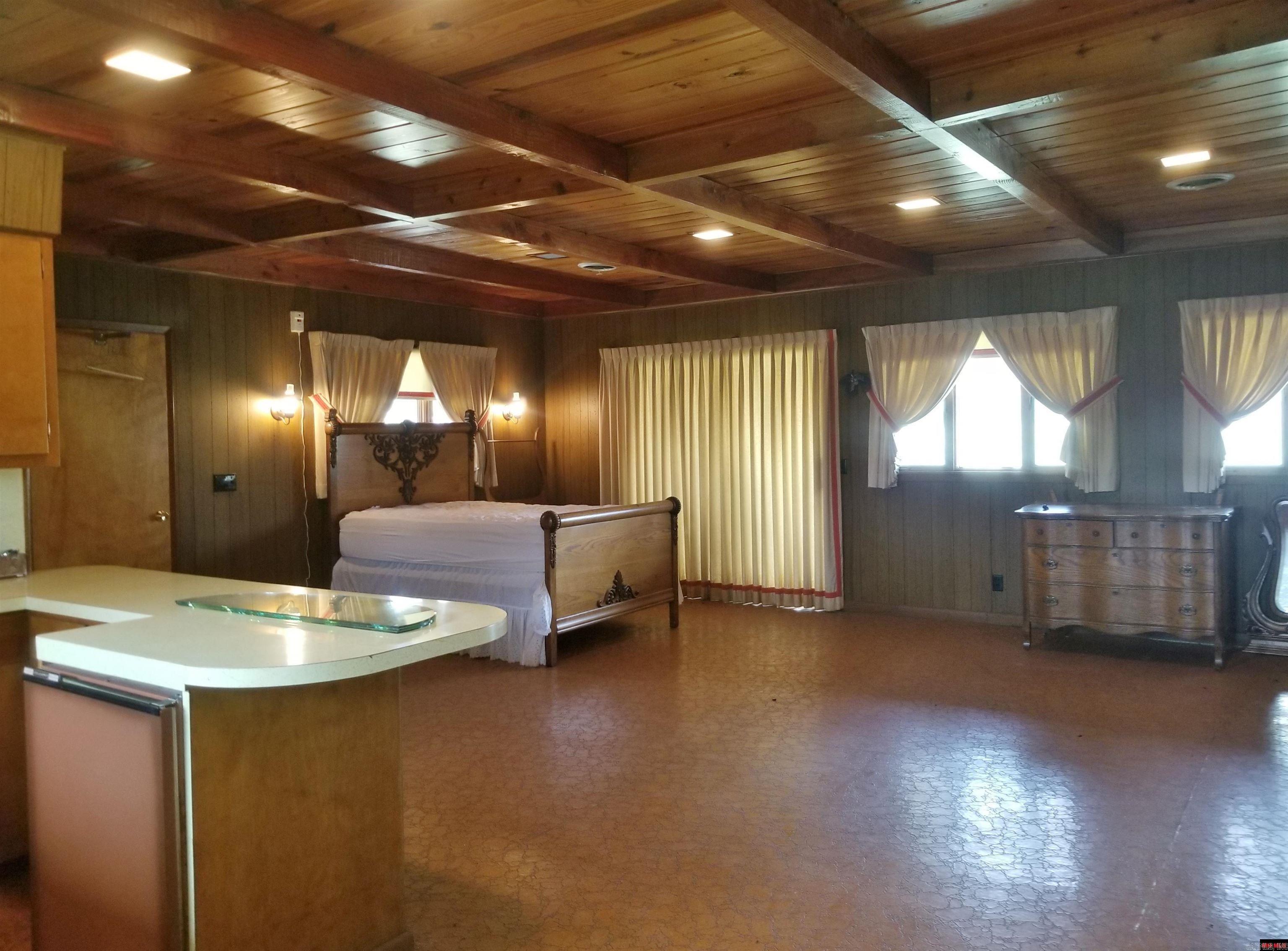 610 E 2nd Street  Mountain Home, AR