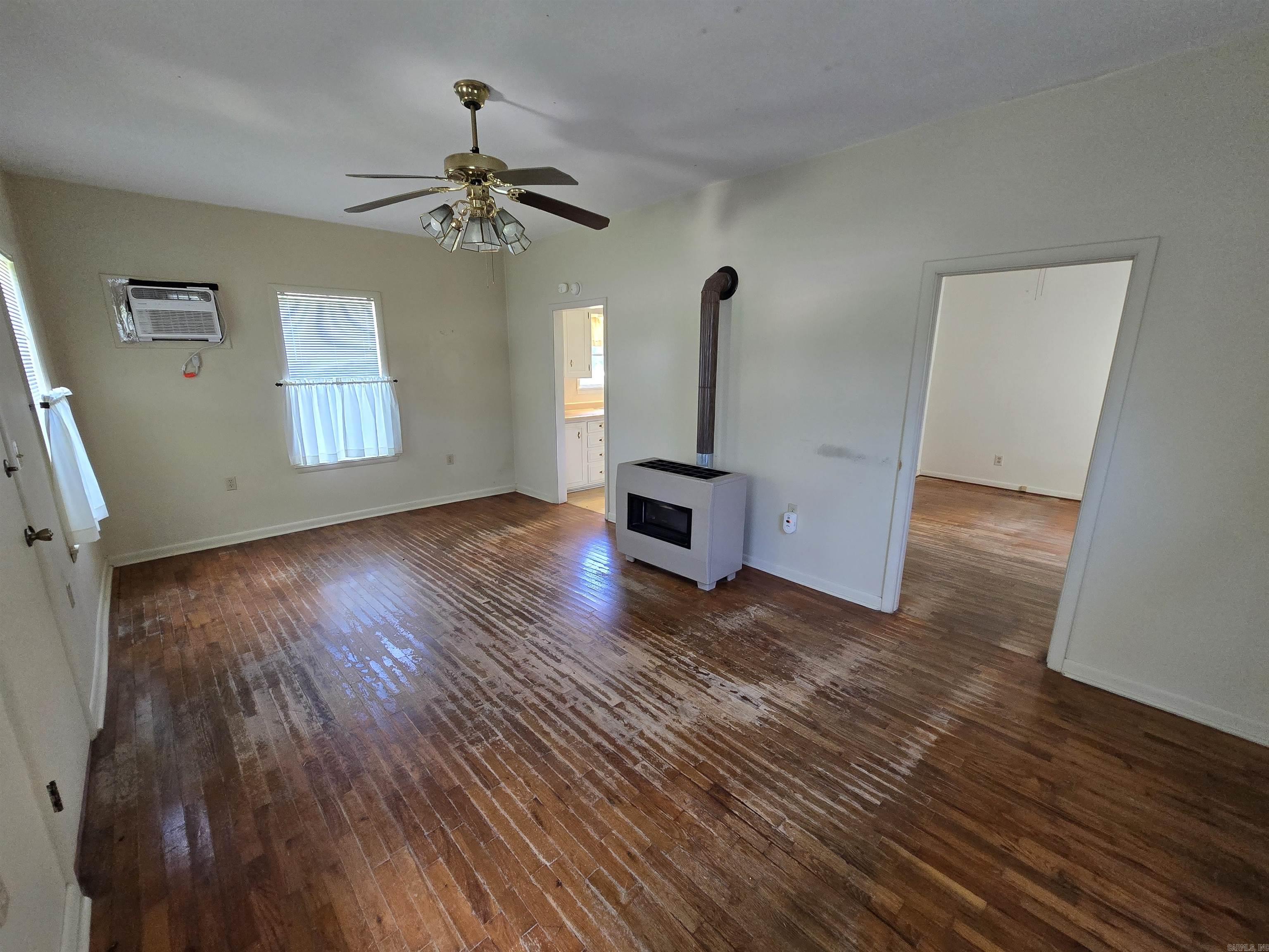 610 E 2nd Street  Mountain Home, AR