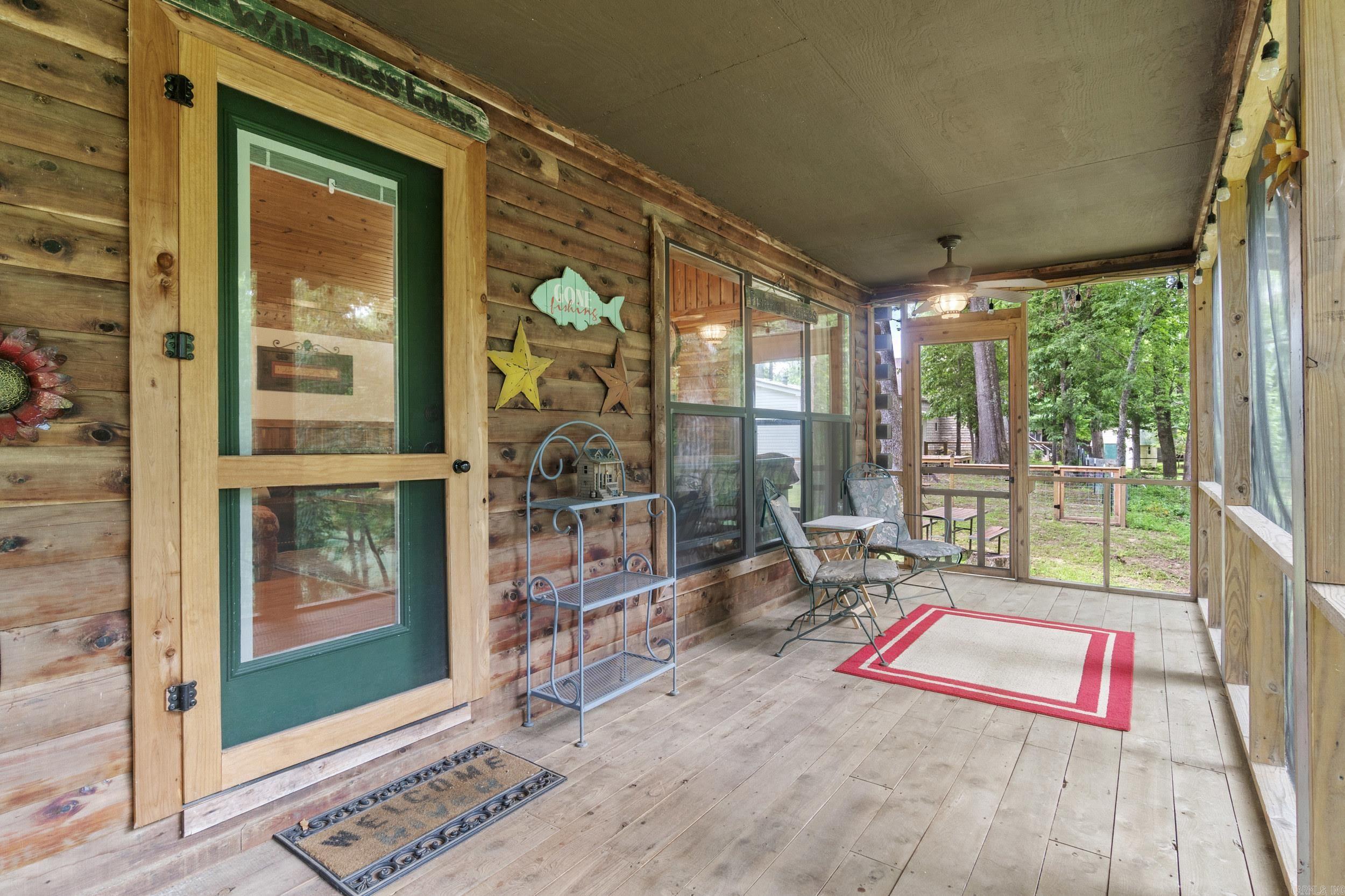 8 Iveon Clay Ln Pangburn, AR 72121