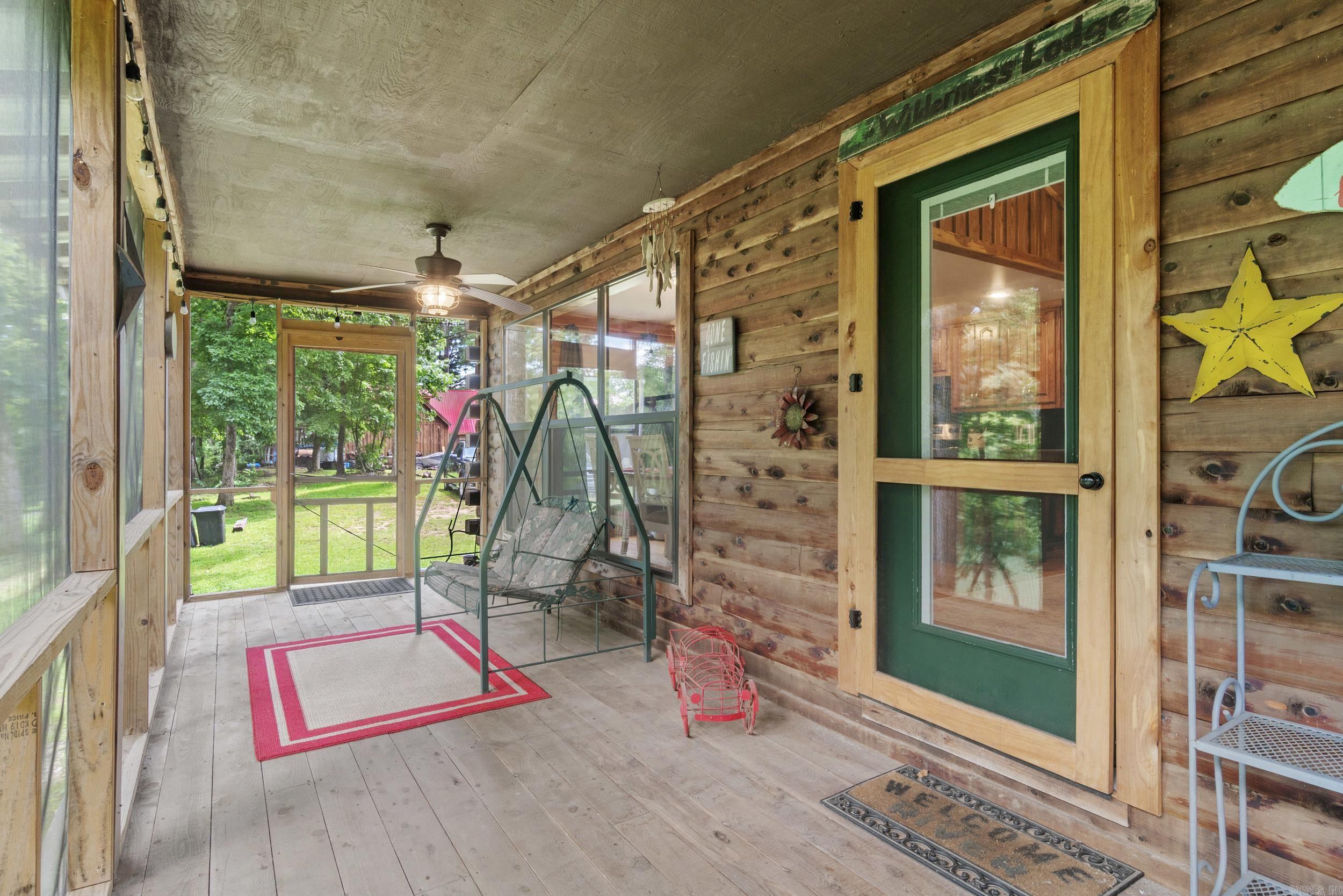 8 Iveon Clay Ln Pangburn, AR 72121