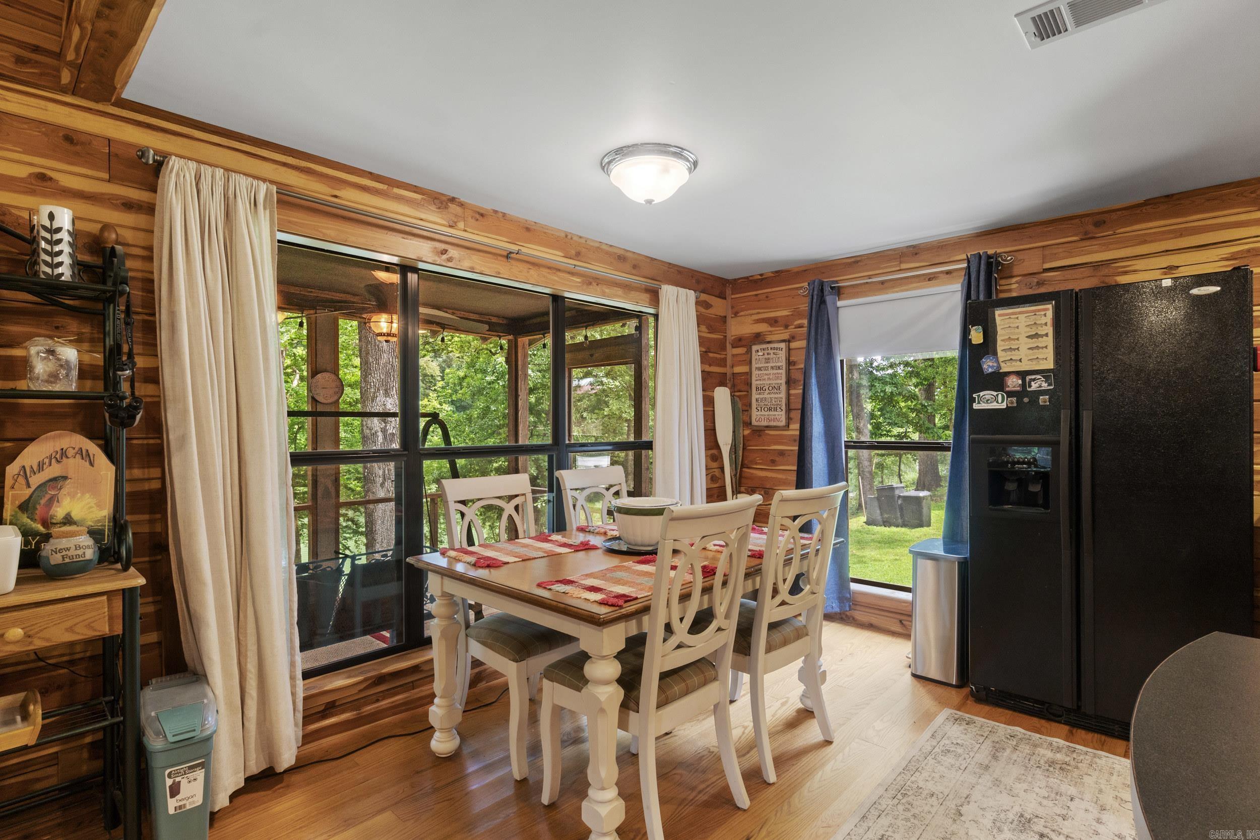 8 Iveon Clay Ln Pangburn, AR 72121