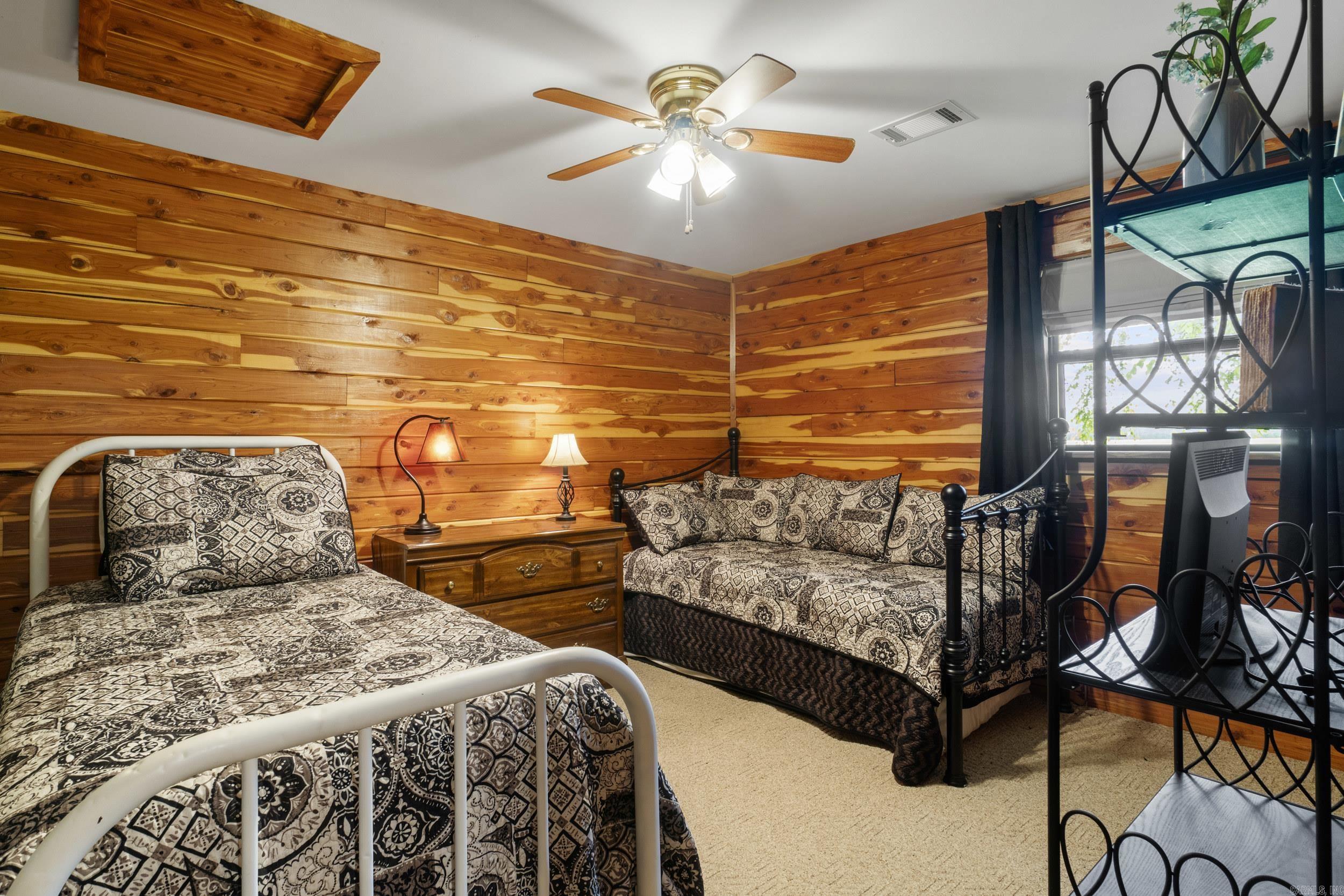 8 Iveon Clay Ln Pangburn, AR 72121