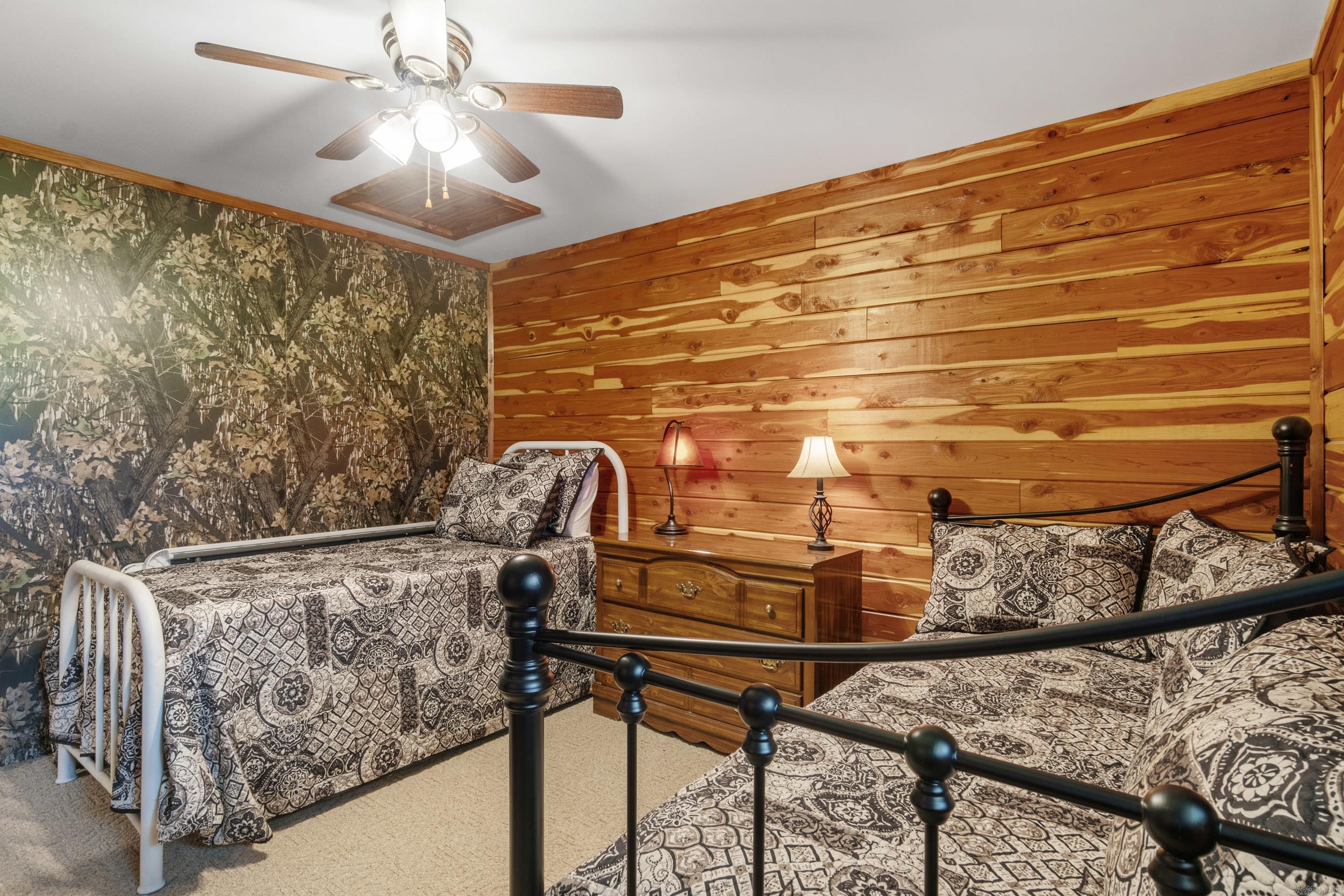 8 Iveon Clay Ln Pangburn, AR 72121