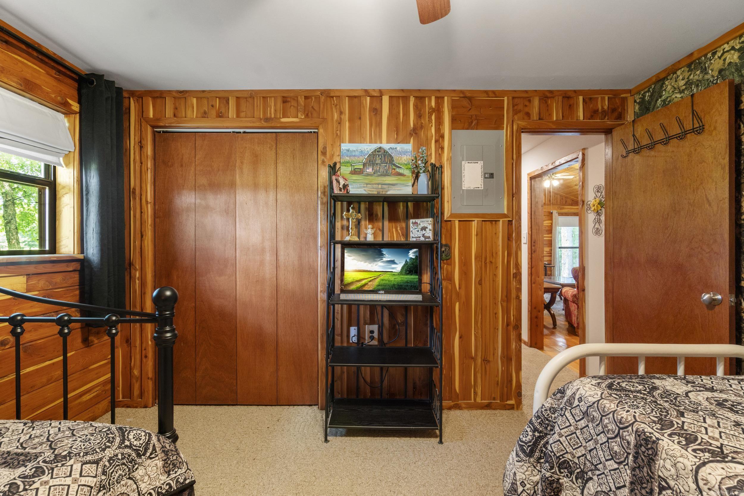 8 Iveon Clay Ln Pangburn, AR 72121