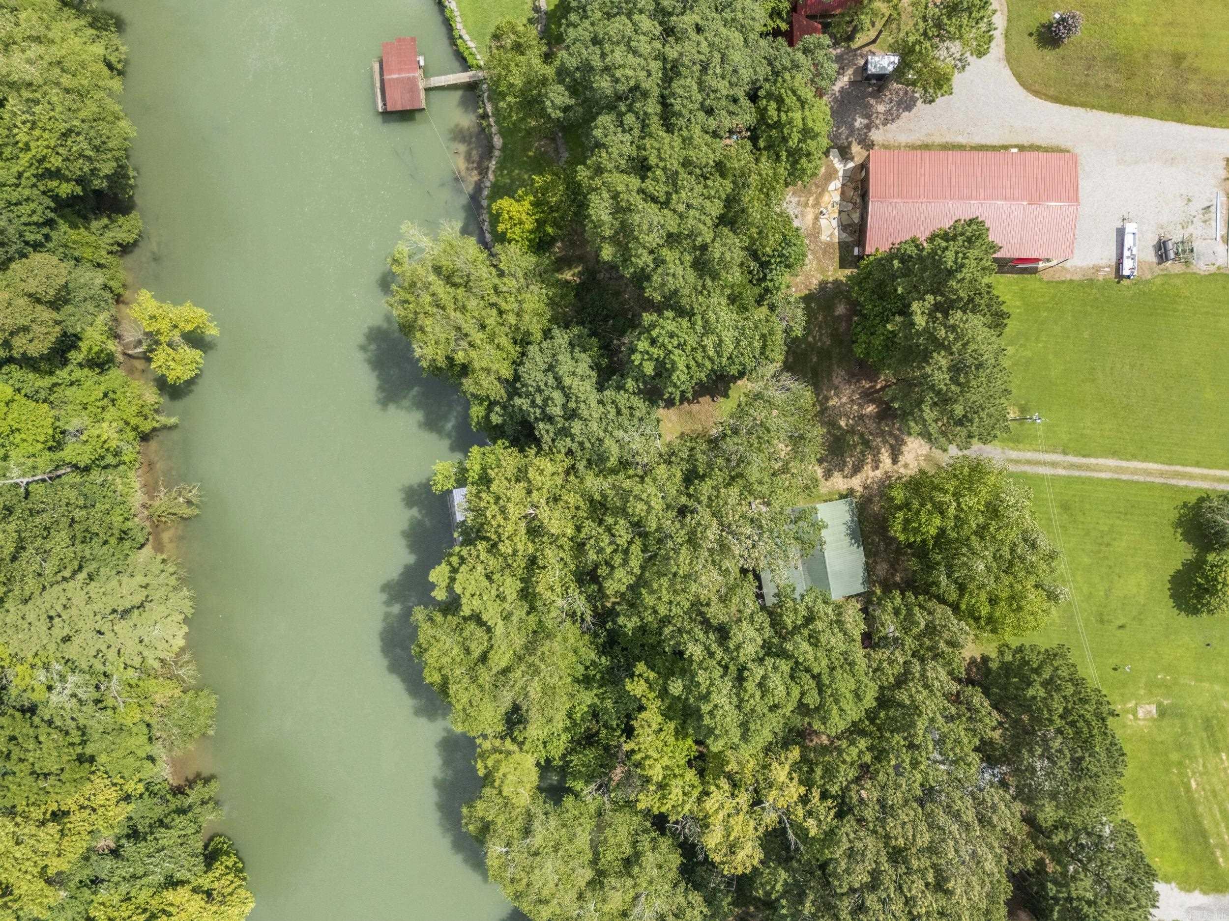 8 Iveon Clay Ln Pangburn, AR 72121