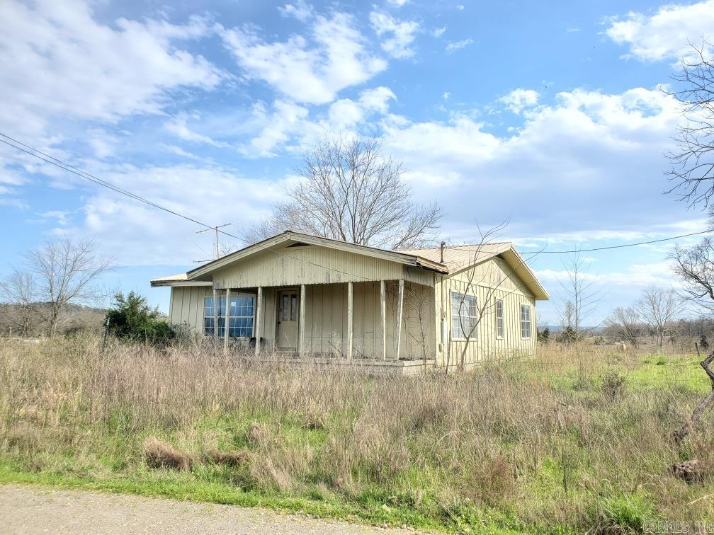 820 Blow Out Mtn.  Pencil Bluff, AR