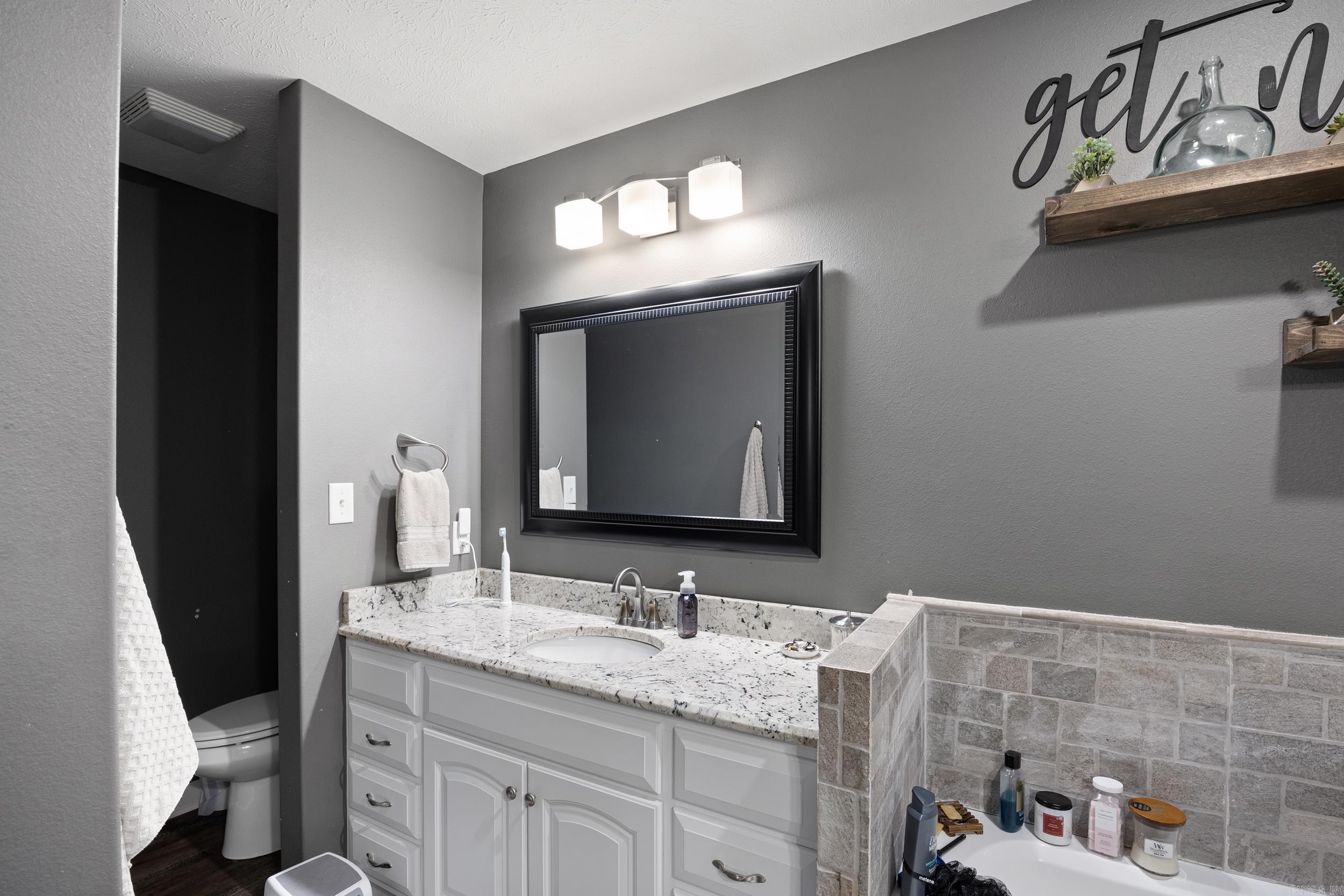 107 Kordsmeier Lane Morrilton, AR 72110