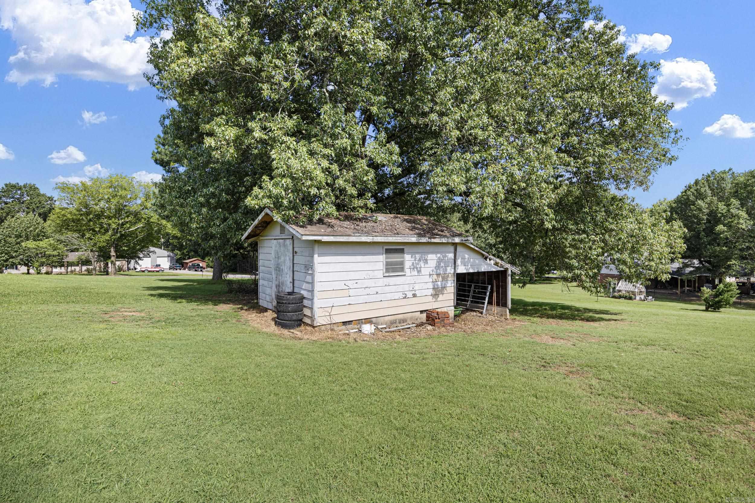 107 Kordsmeier Lane Morrilton, AR 72110