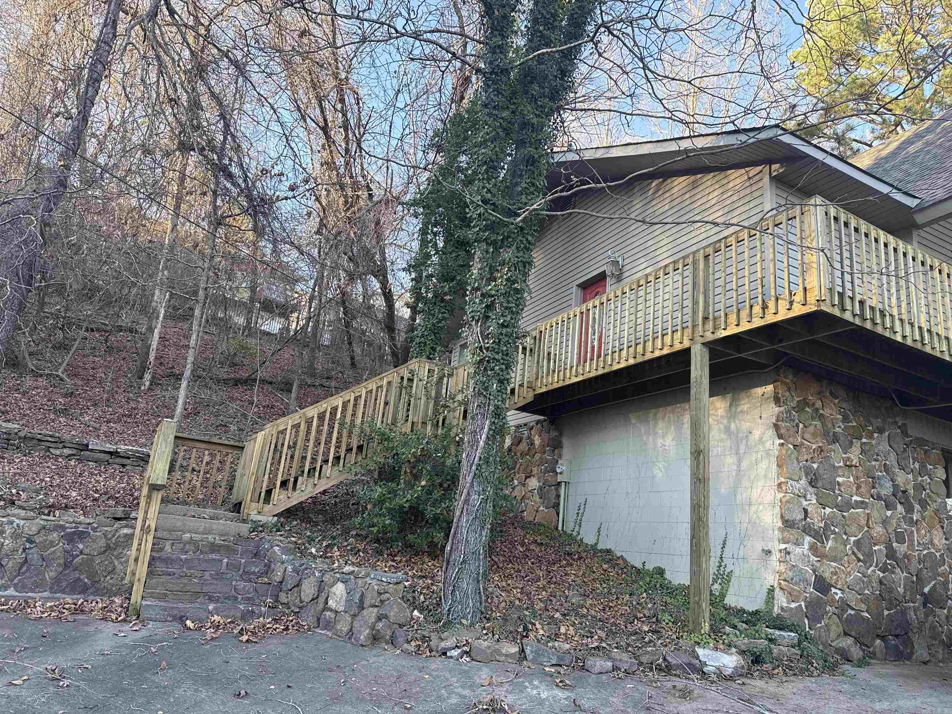 236 Lakedwellers Rd. Fairfield Bay, AR 72088-0000