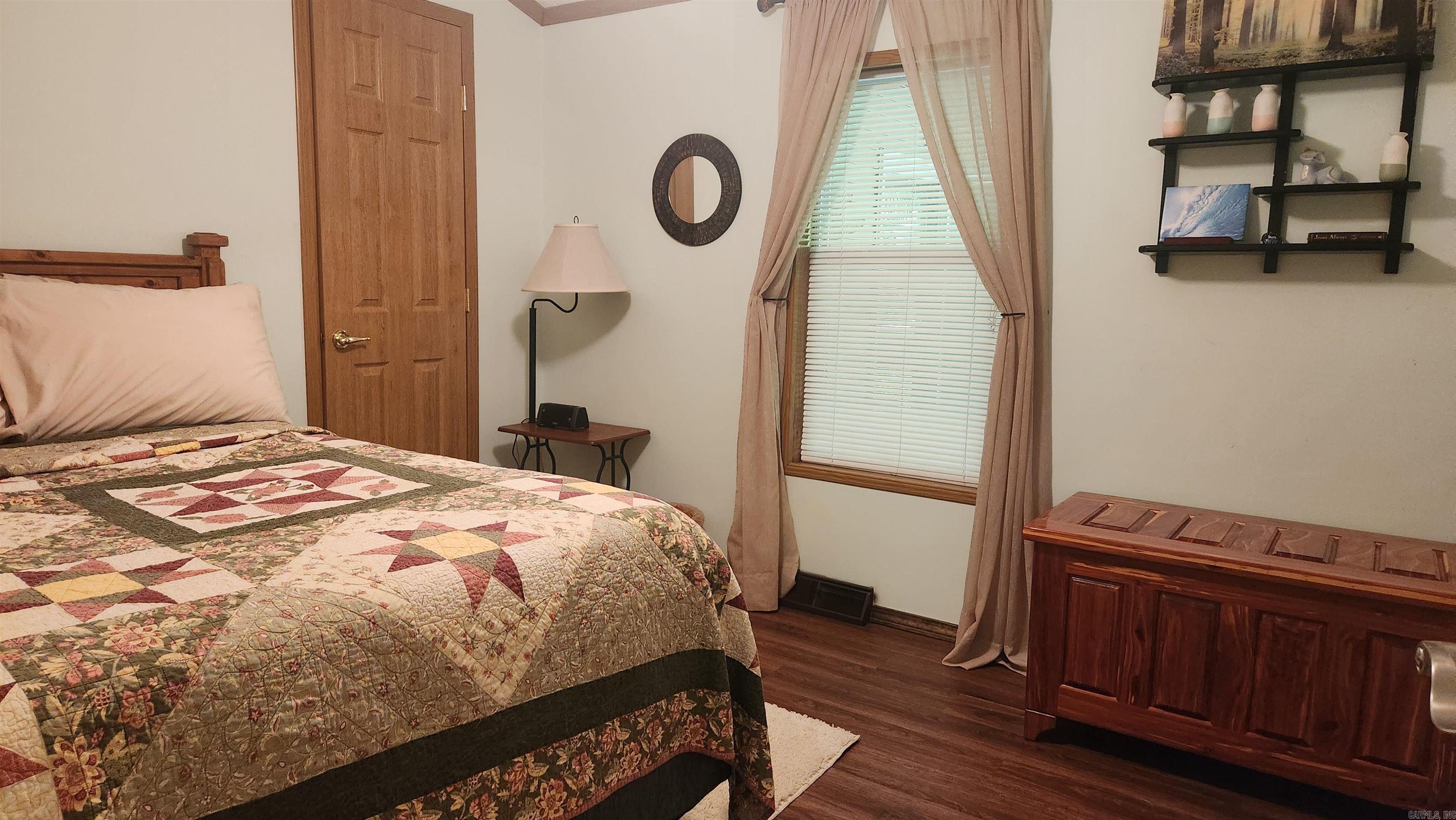 5277 E Hwy 270 Mount Ida, AR 71957