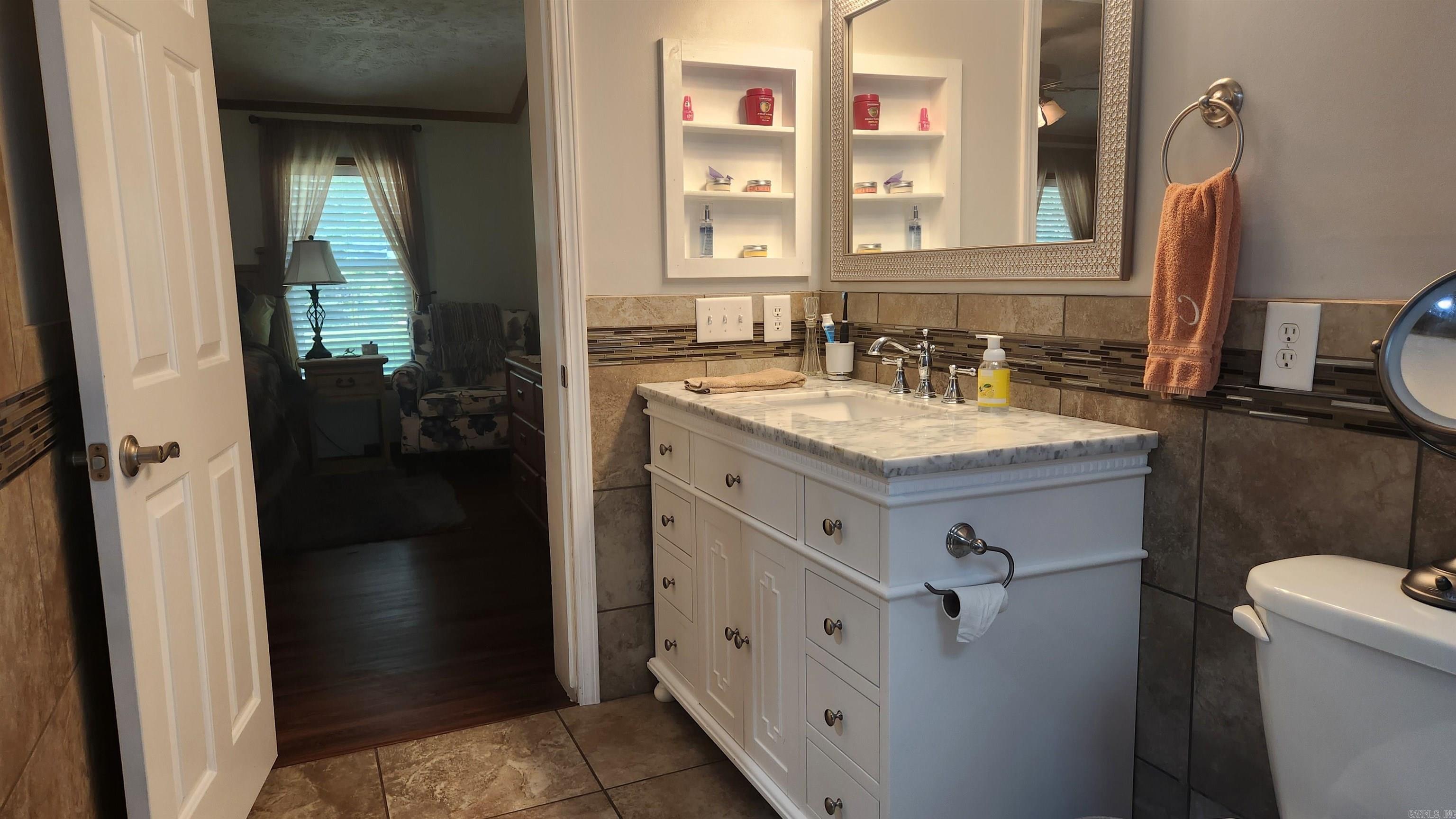 5277 E Hwy 270 Mount Ida, AR 71957