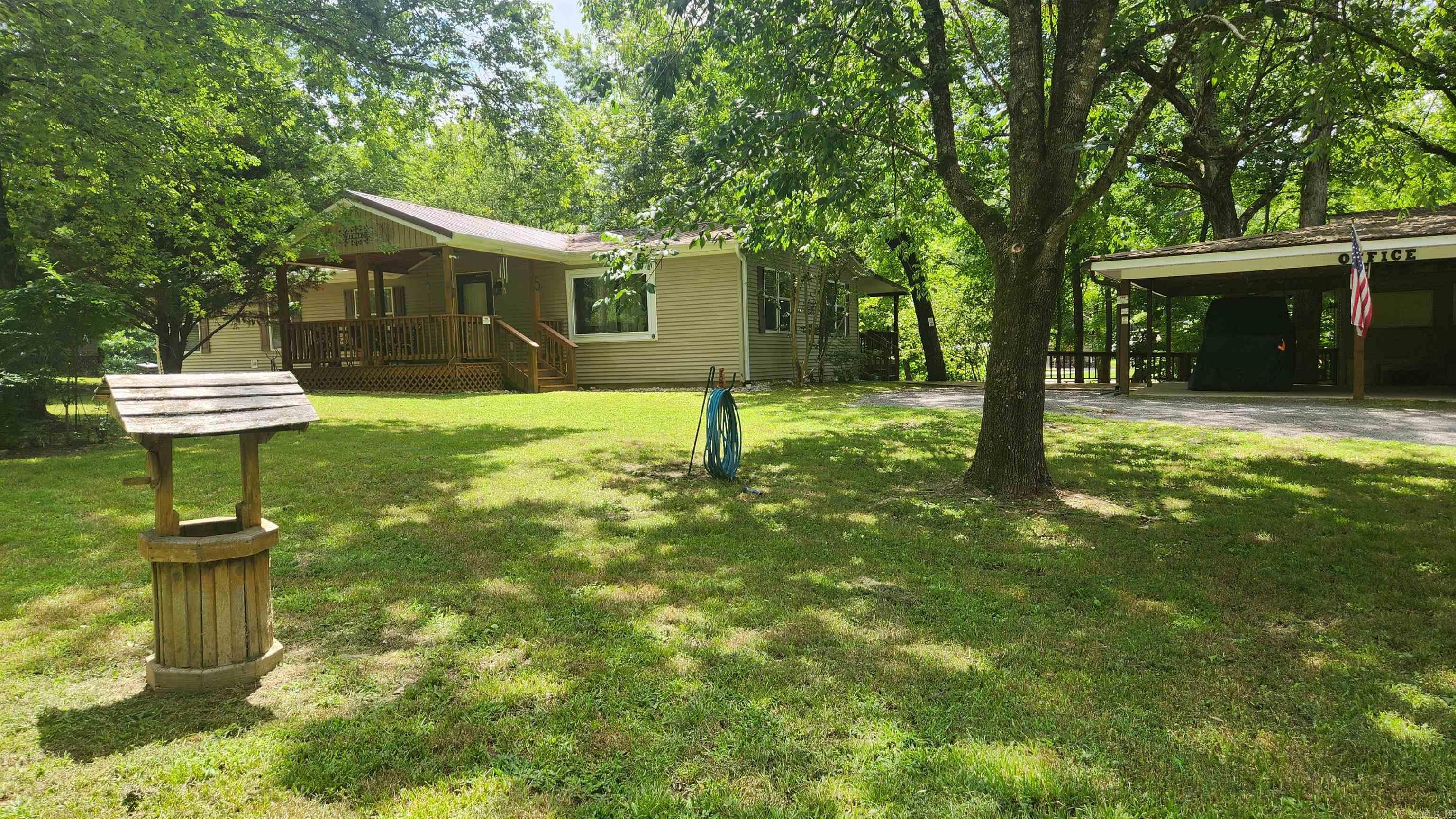 5277 E Hwy 270 Mount Ida, AR 71957