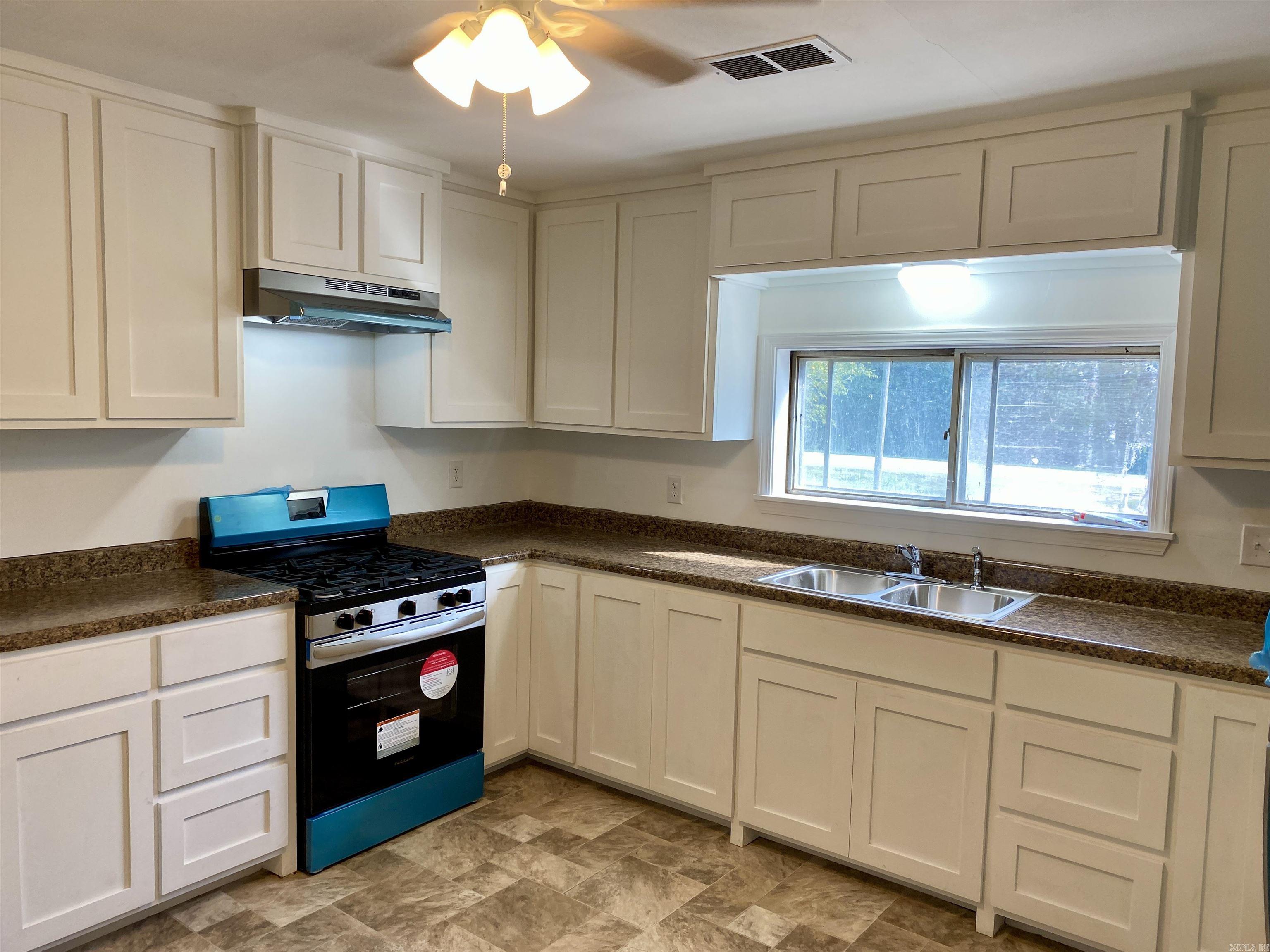 308 W Highway 64  Coal Hill, AR