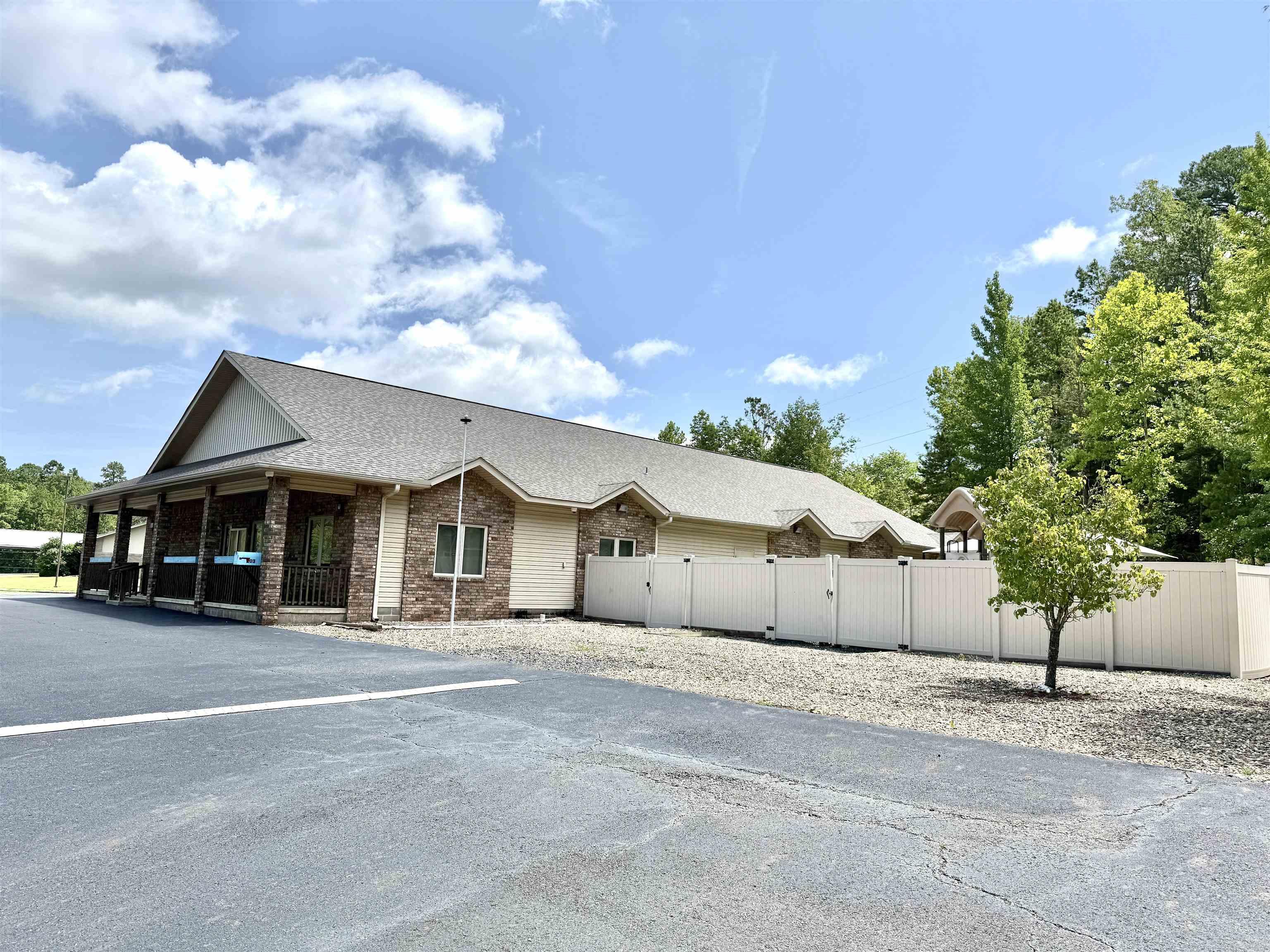 203 Carmona Road  Hot Springs Village, AR