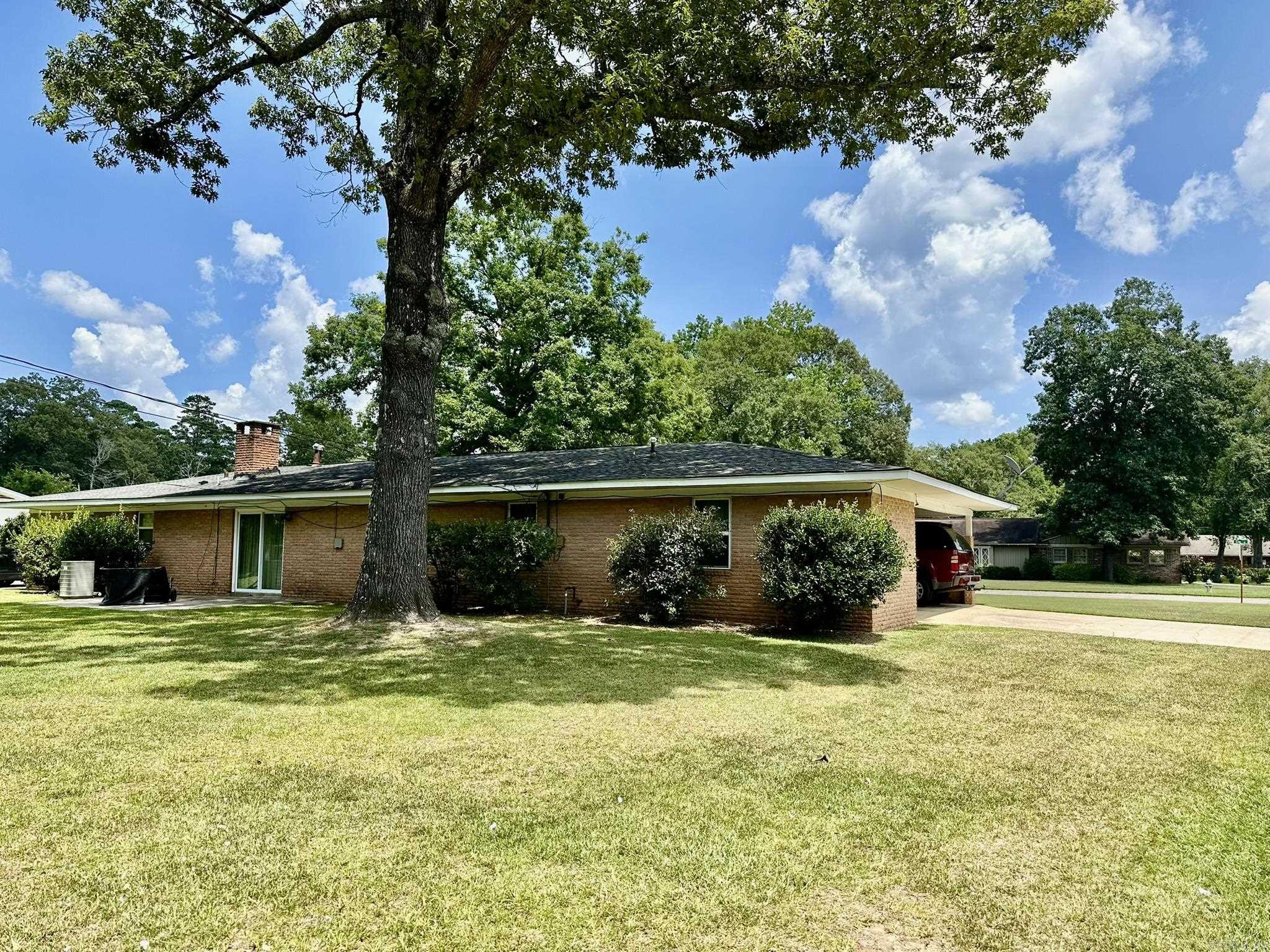 1314 Elm St  Crossett, AR