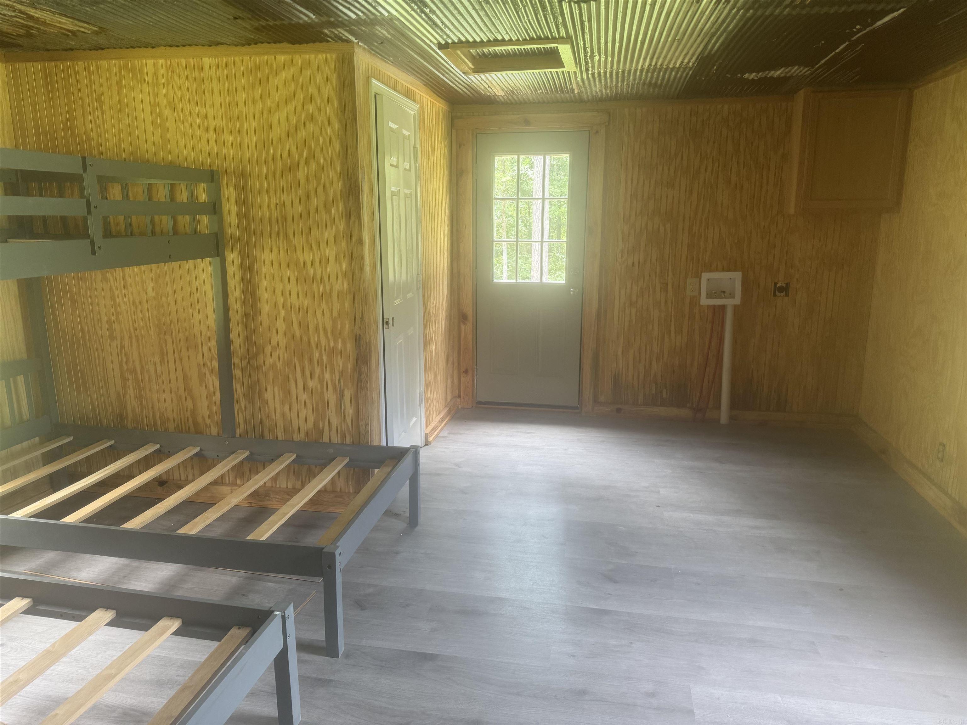 2073 N 9th  Felsenthal, AR