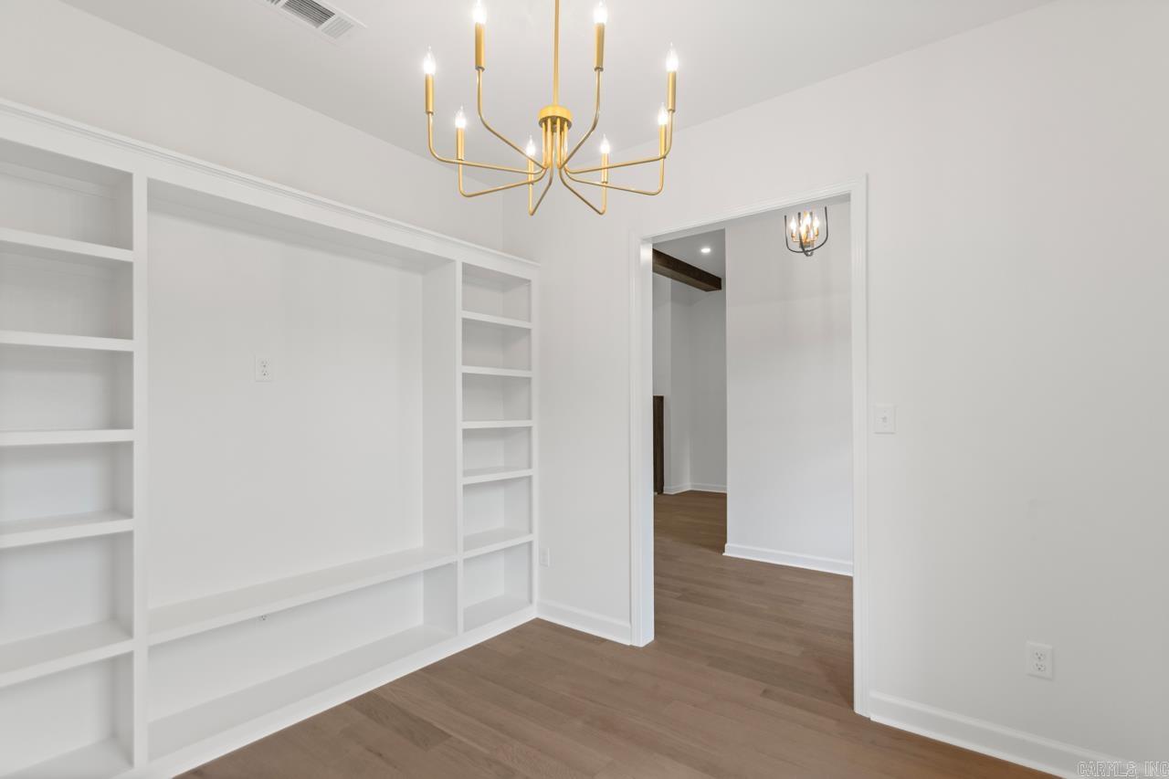 5676 Shore Drive Hensley, AR 72065