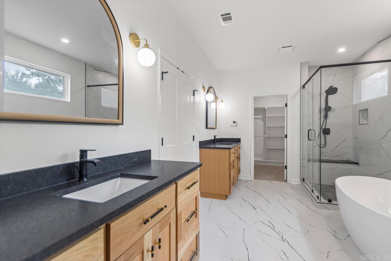 5676 Shore Drive Hensley, AR 72065