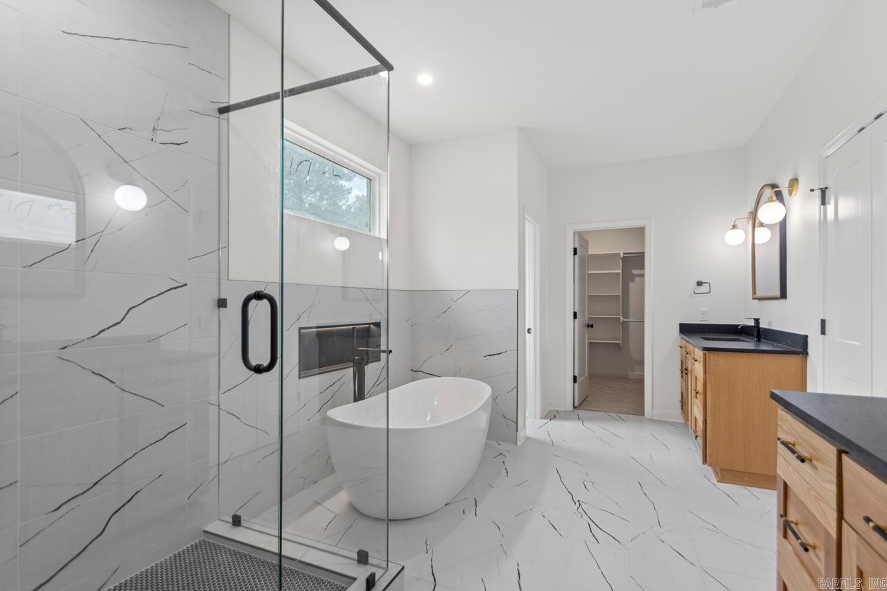 5676 Shore Drive Hensley, AR 72065