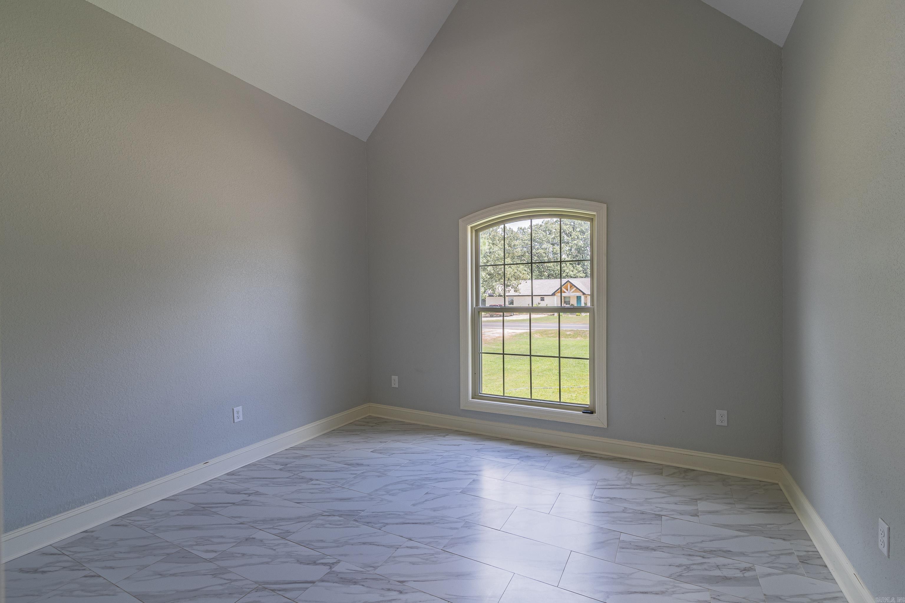 3913 Willow Jonesboro, AR 72401