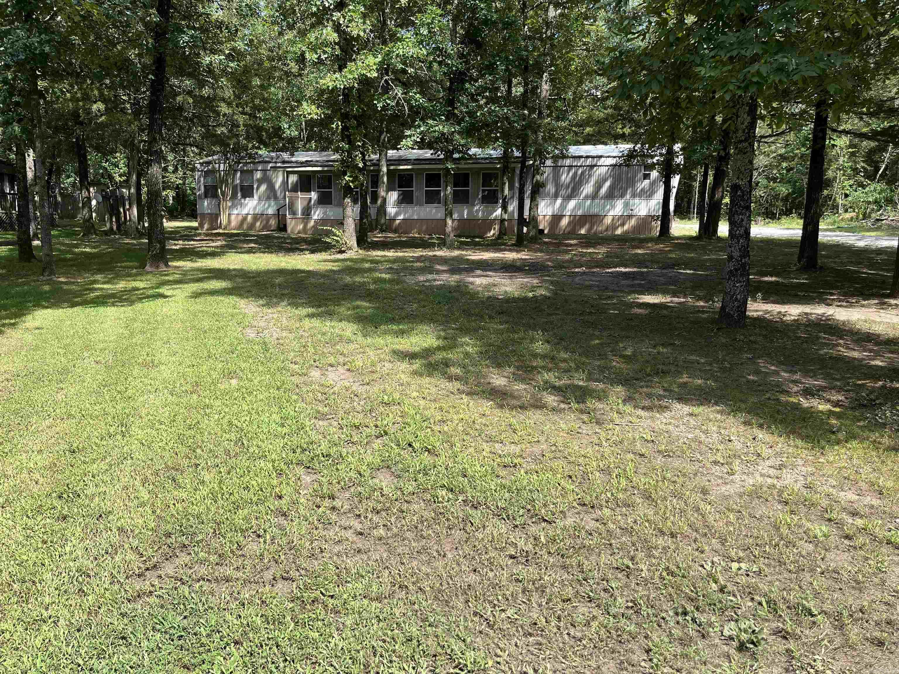 270  Wood Grove Ln.  Higden, AR