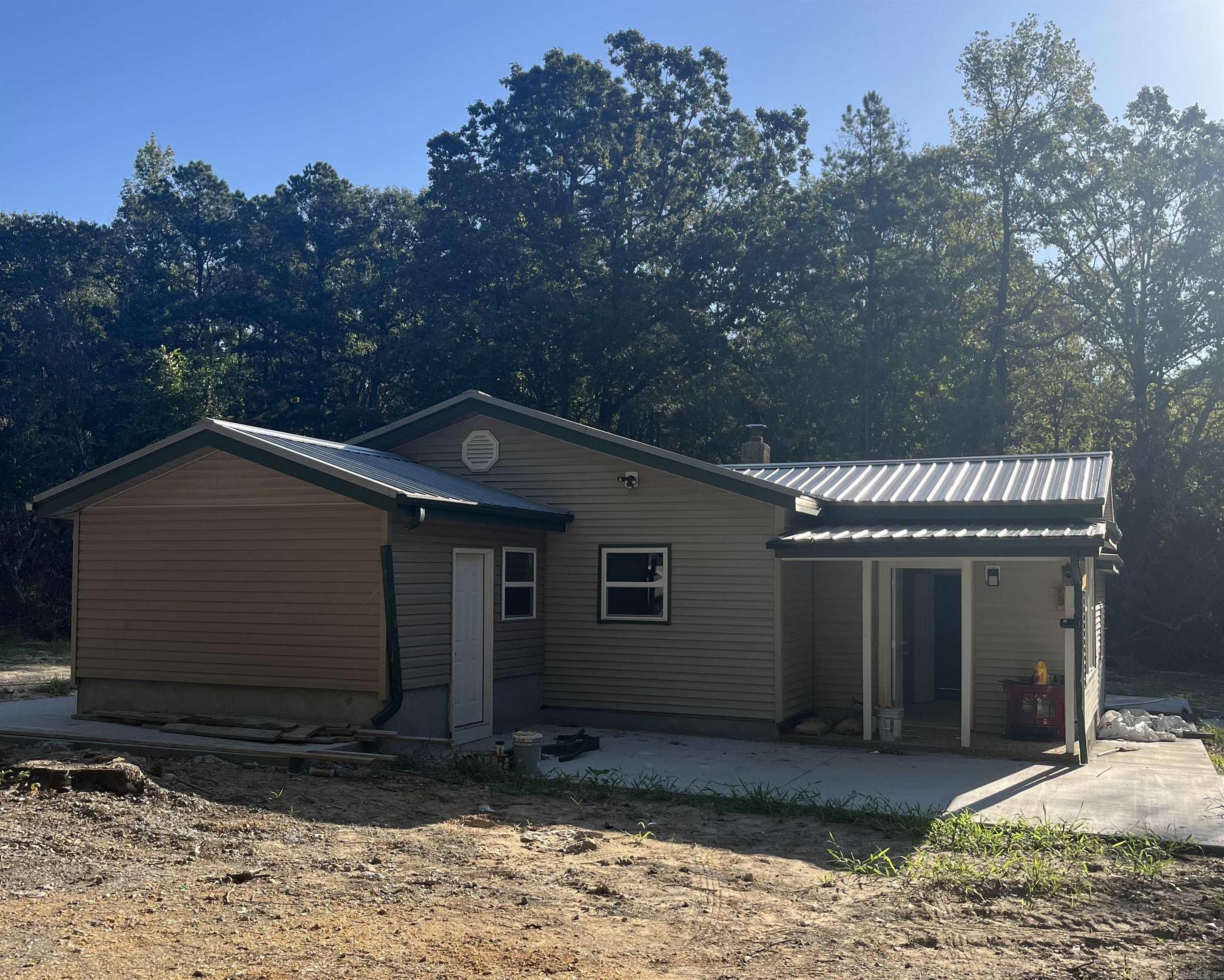 6620 Carl Moren — exterior