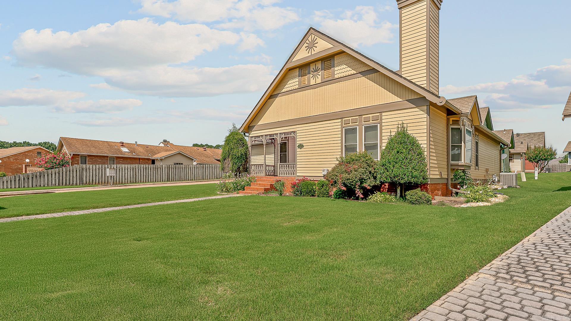 2607 Greenbriar  Jonesboro, AR