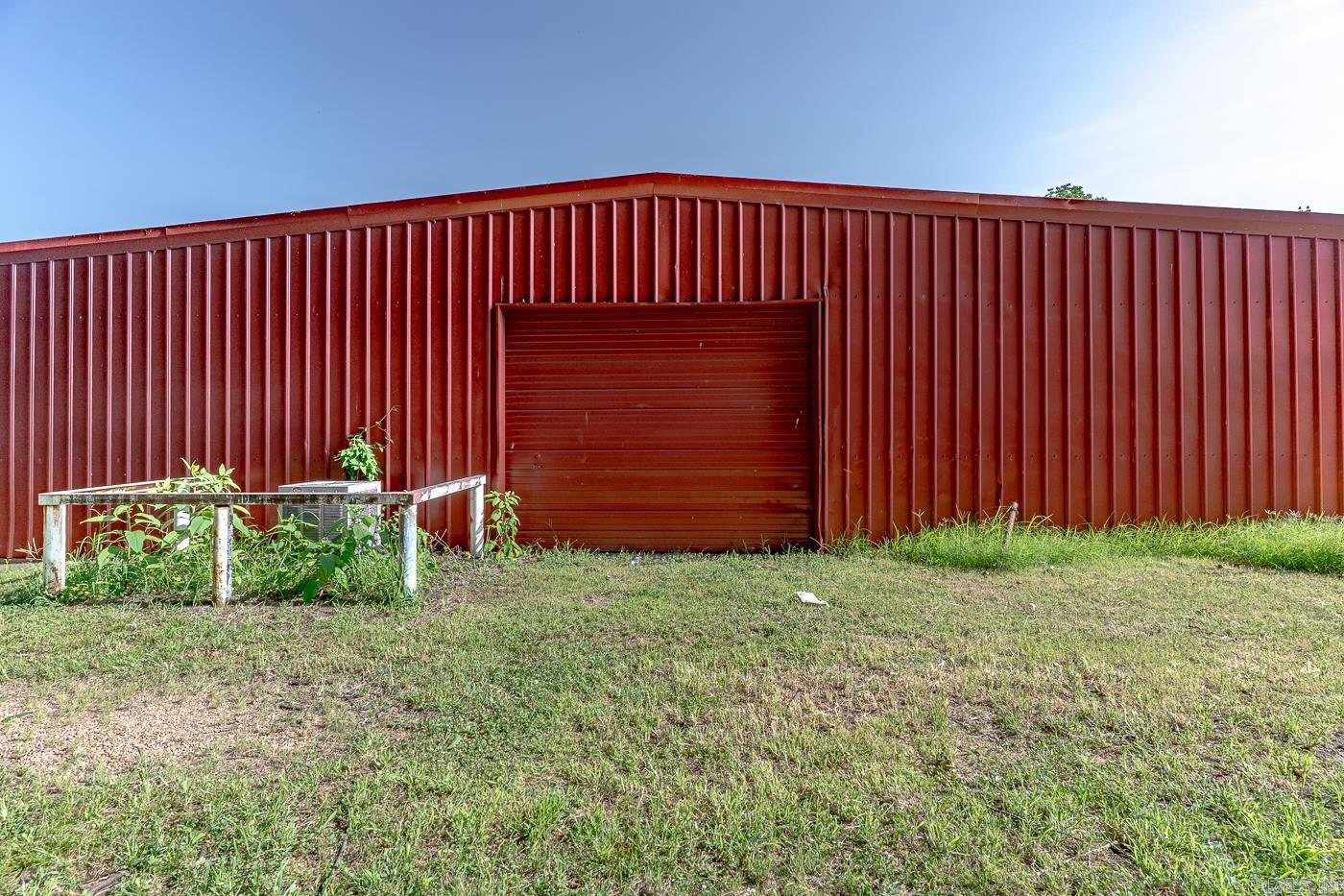 108 W Walnut St  Manila, AR