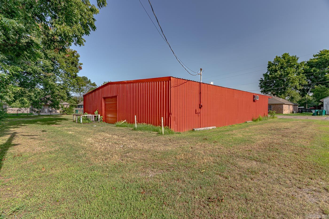 108 W Walnut St  Manila, AR