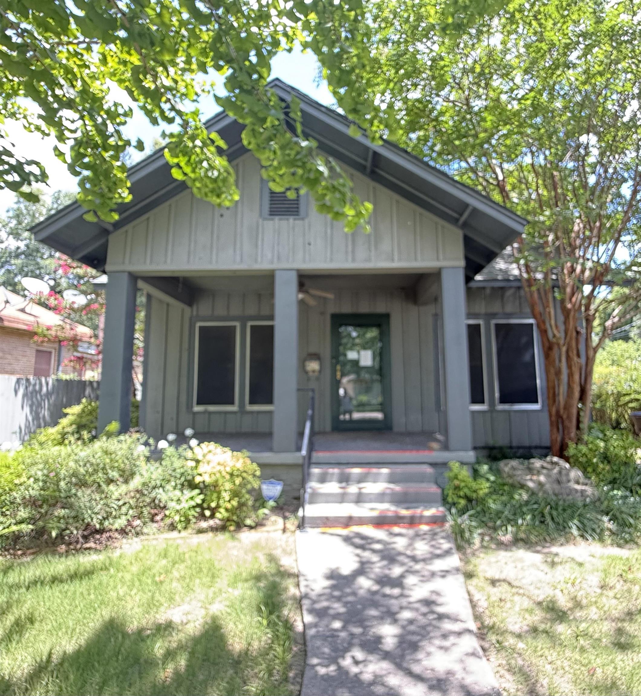 1108 N Izard St  Forrest City, AR