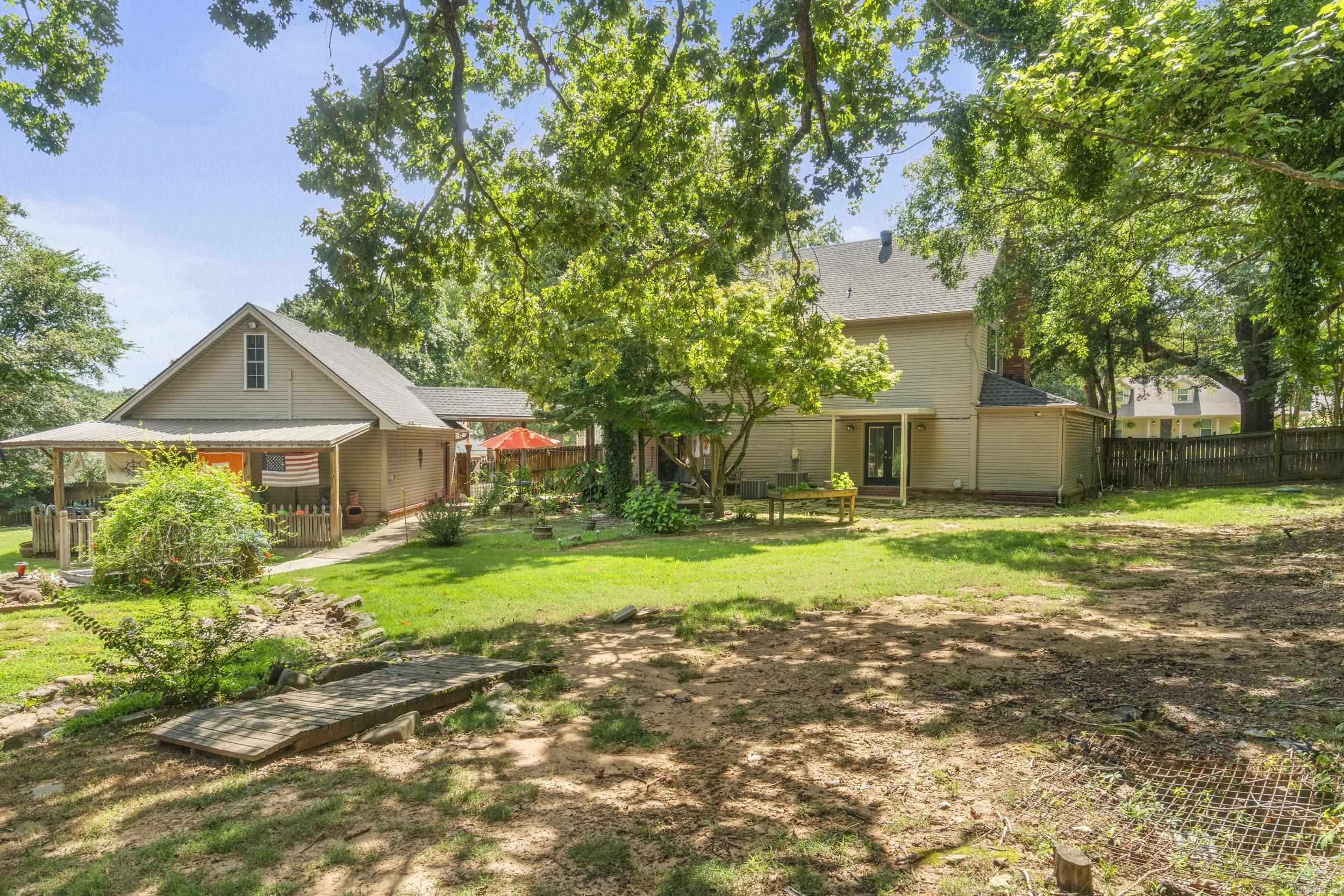 16 Woodcrest Searcy, AR 72143