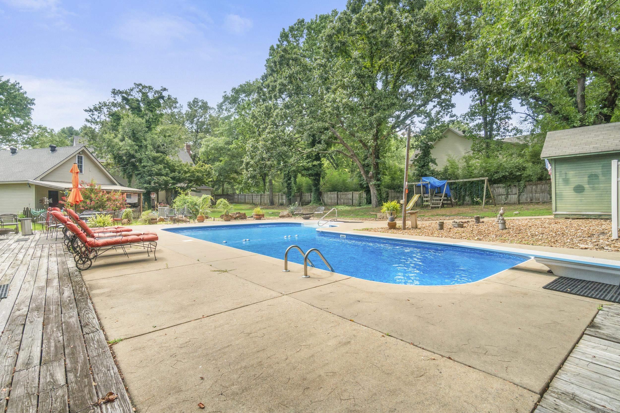 16 Woodcrest Searcy, AR 72143