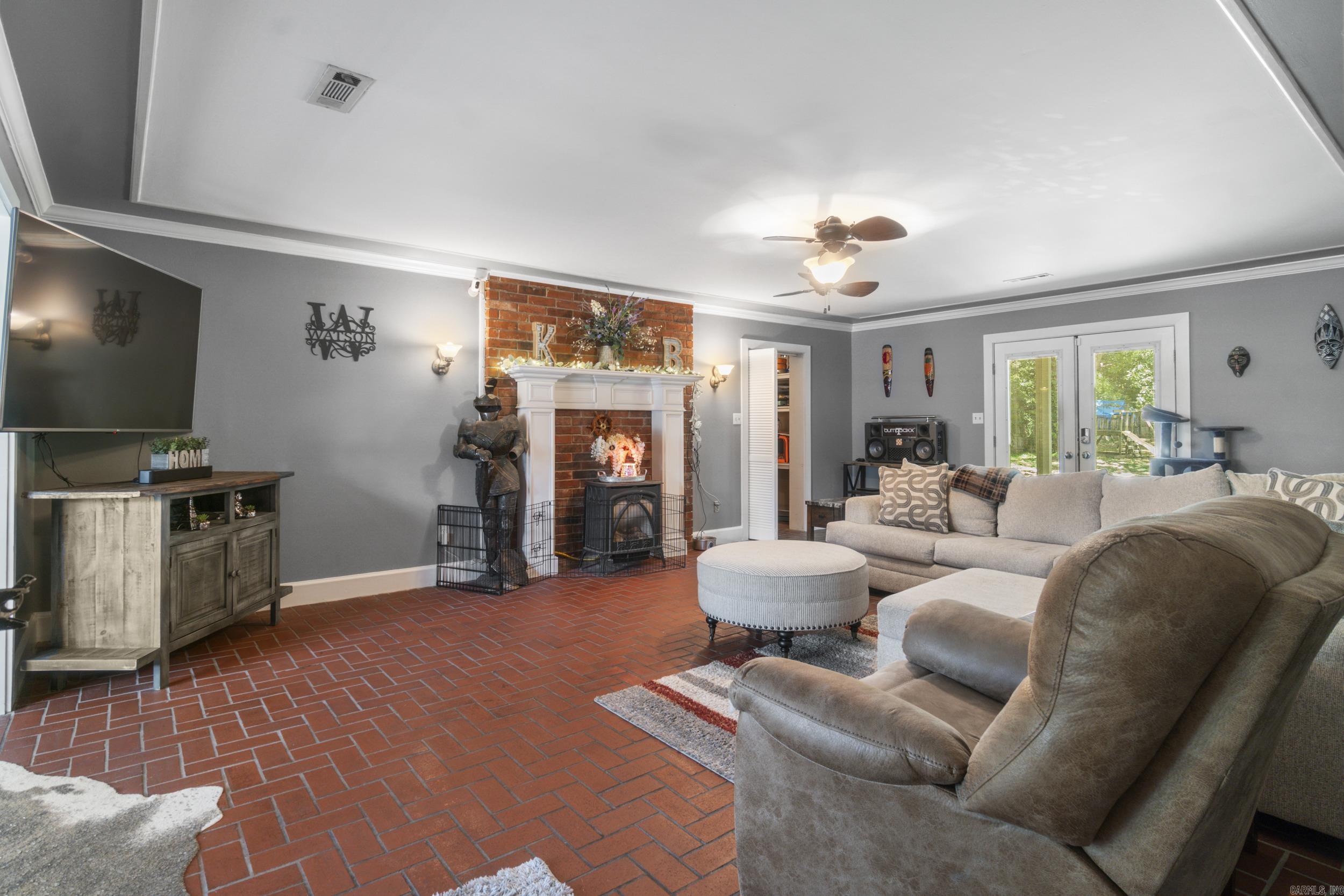 16 Woodcrest Searcy, AR 72143