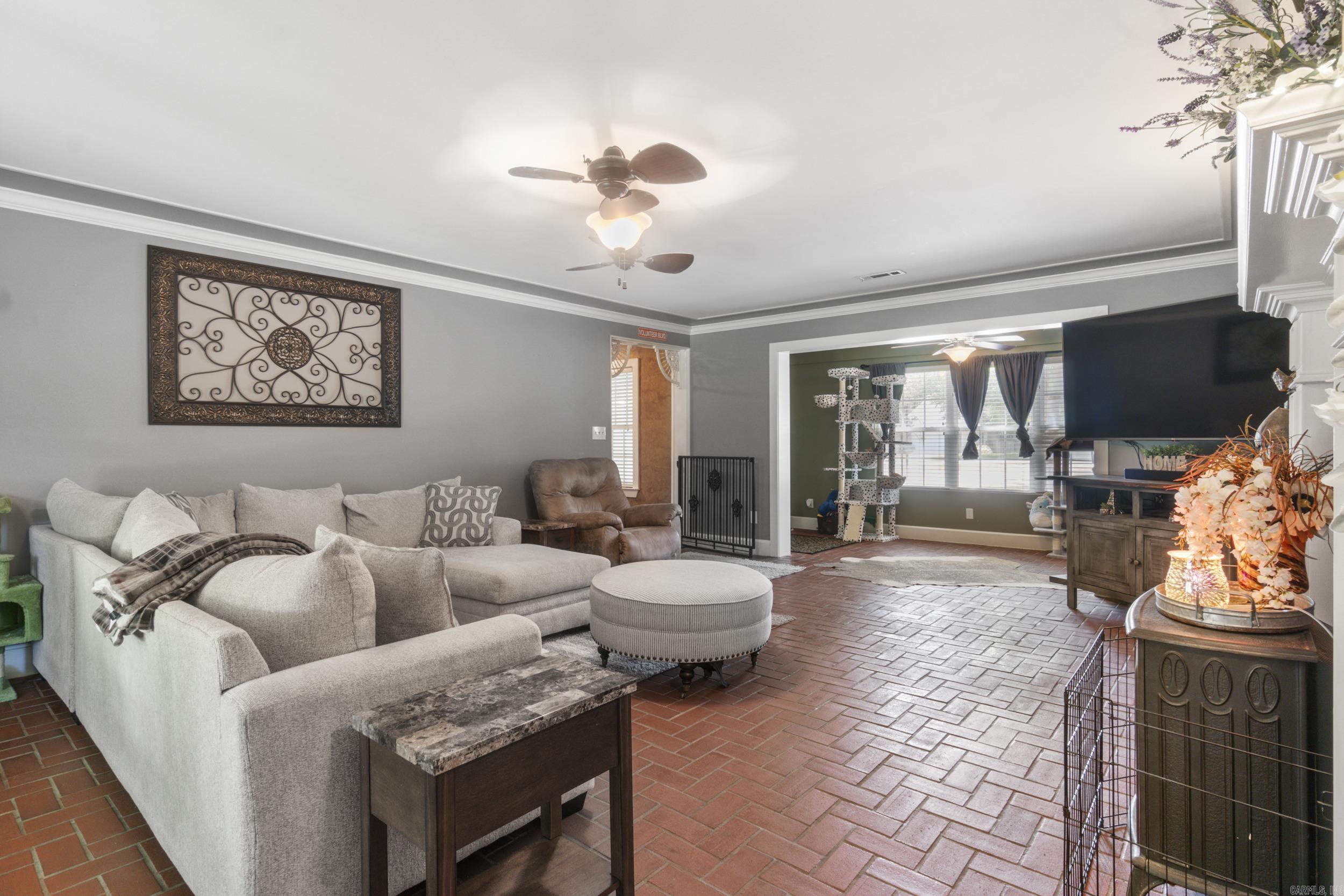 16 Woodcrest Searcy, AR 72143