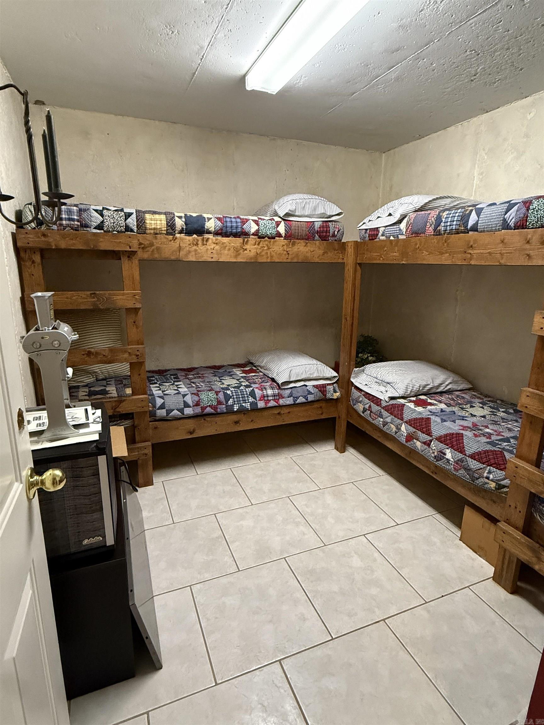 1211 Gayler Street  Mountain View, AR