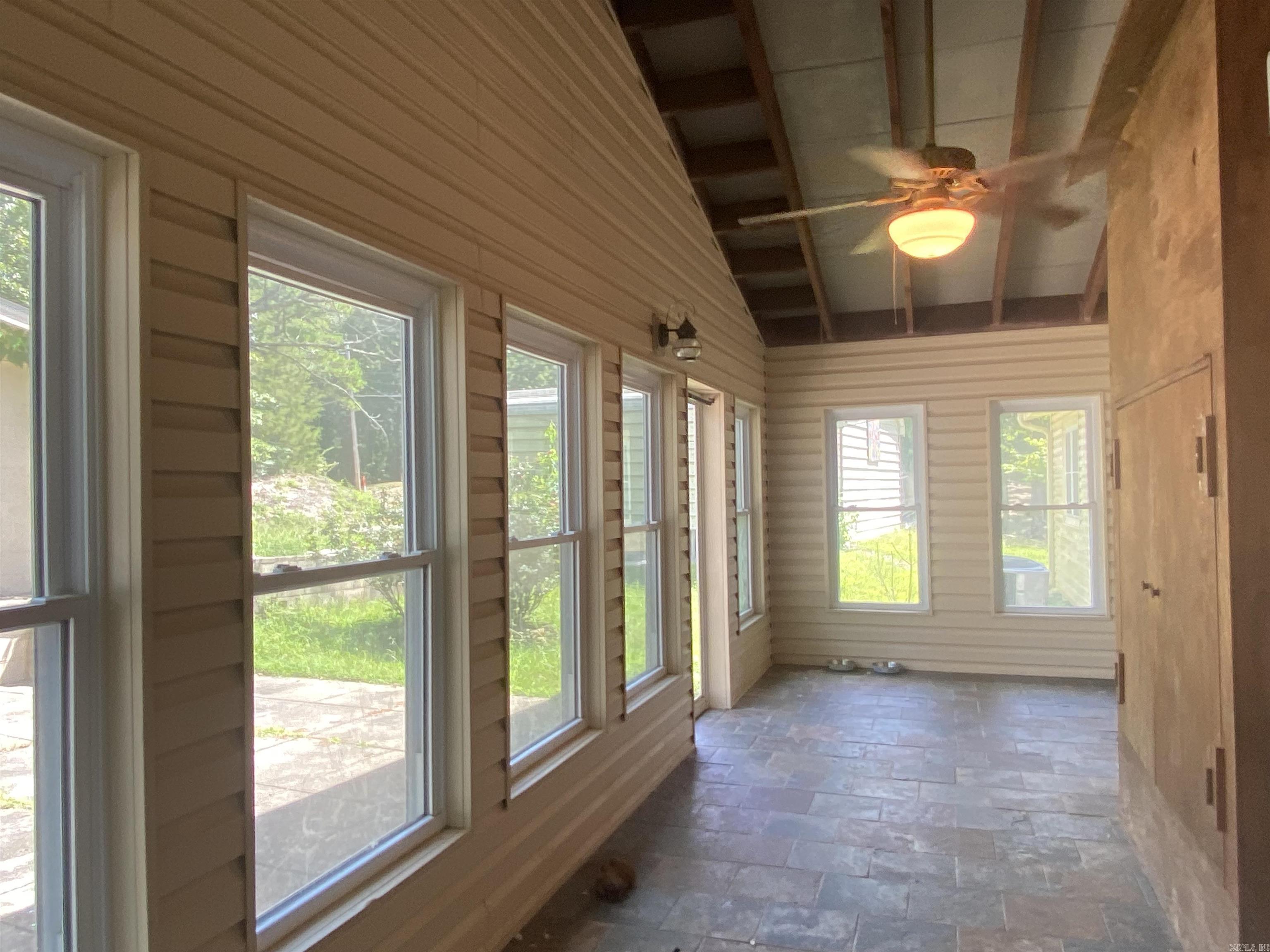 9 White Oak  Mount Ida, AR