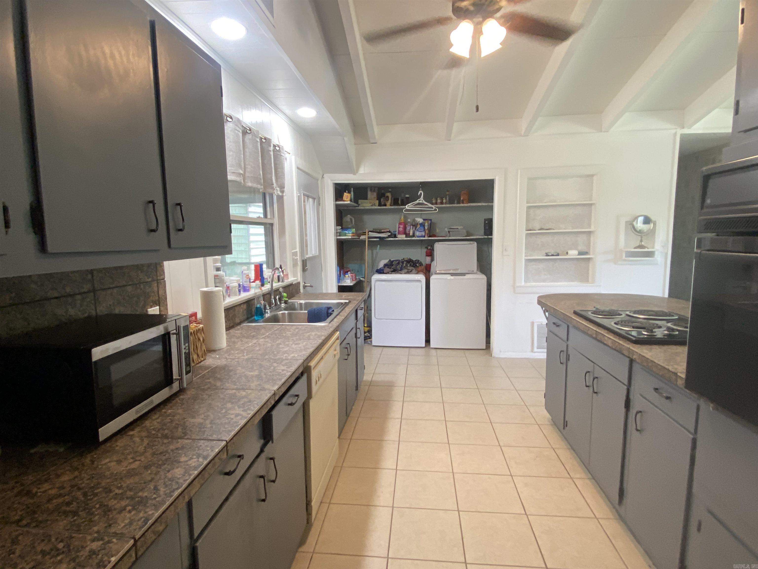 9 White Oak  Mount Ida, AR