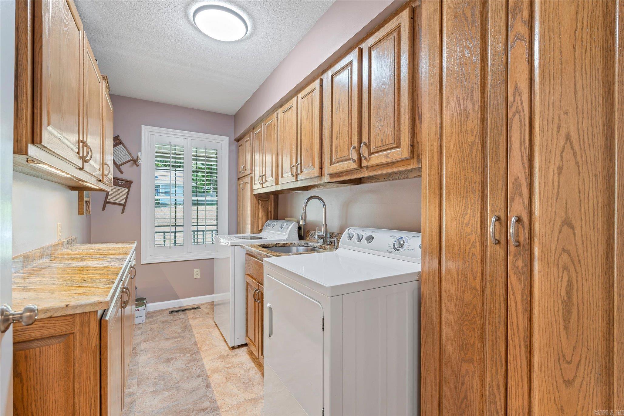 198 Wallick  Cotter, AR