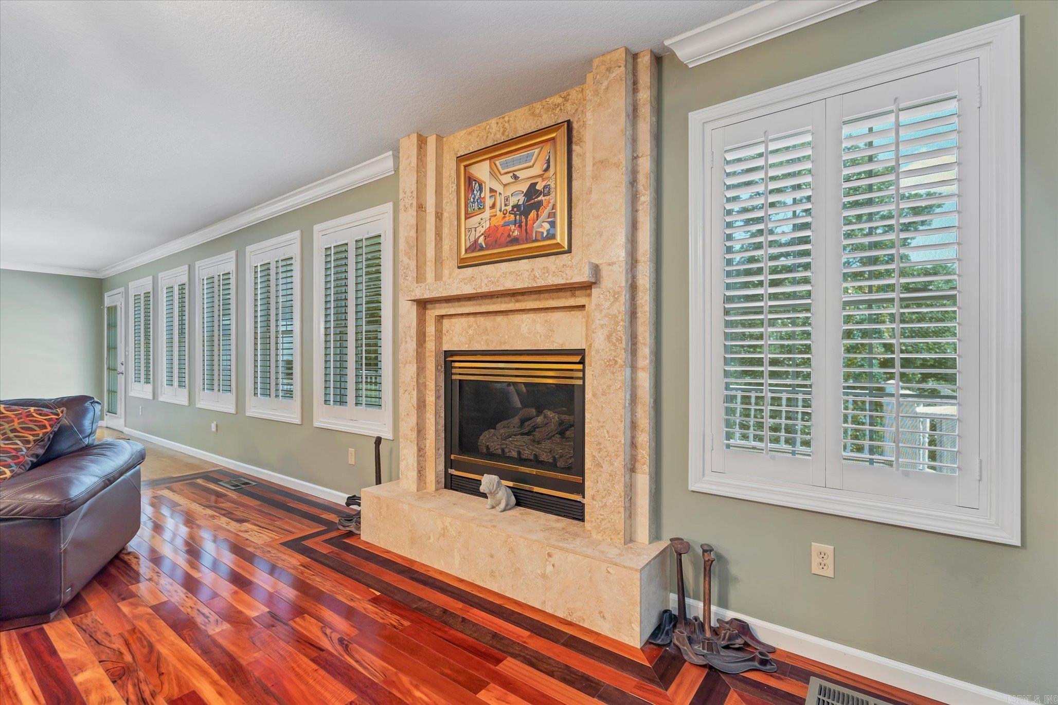 198 Wallick  Cotter, AR