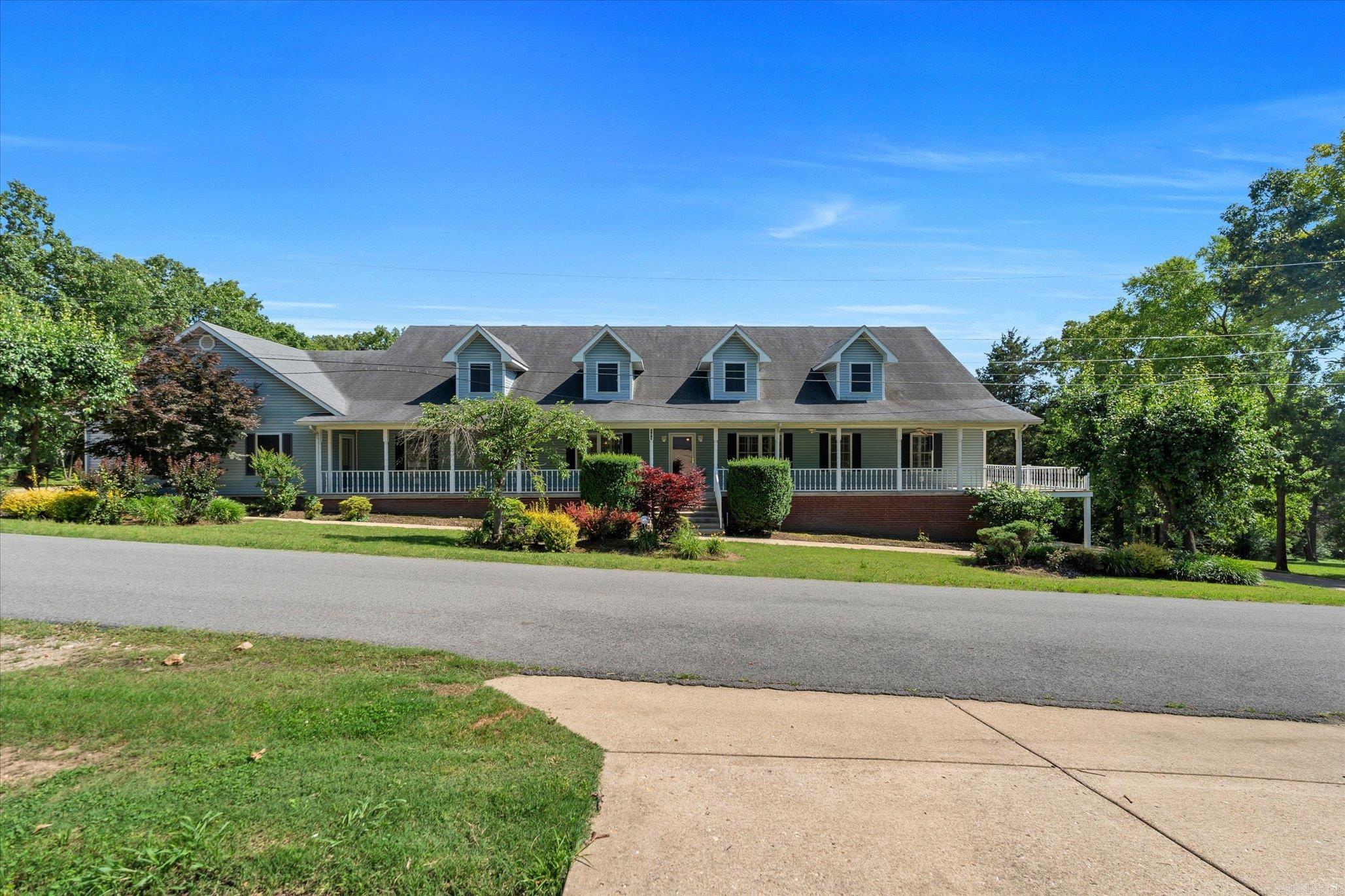 198 Wallick  Cotter, AR