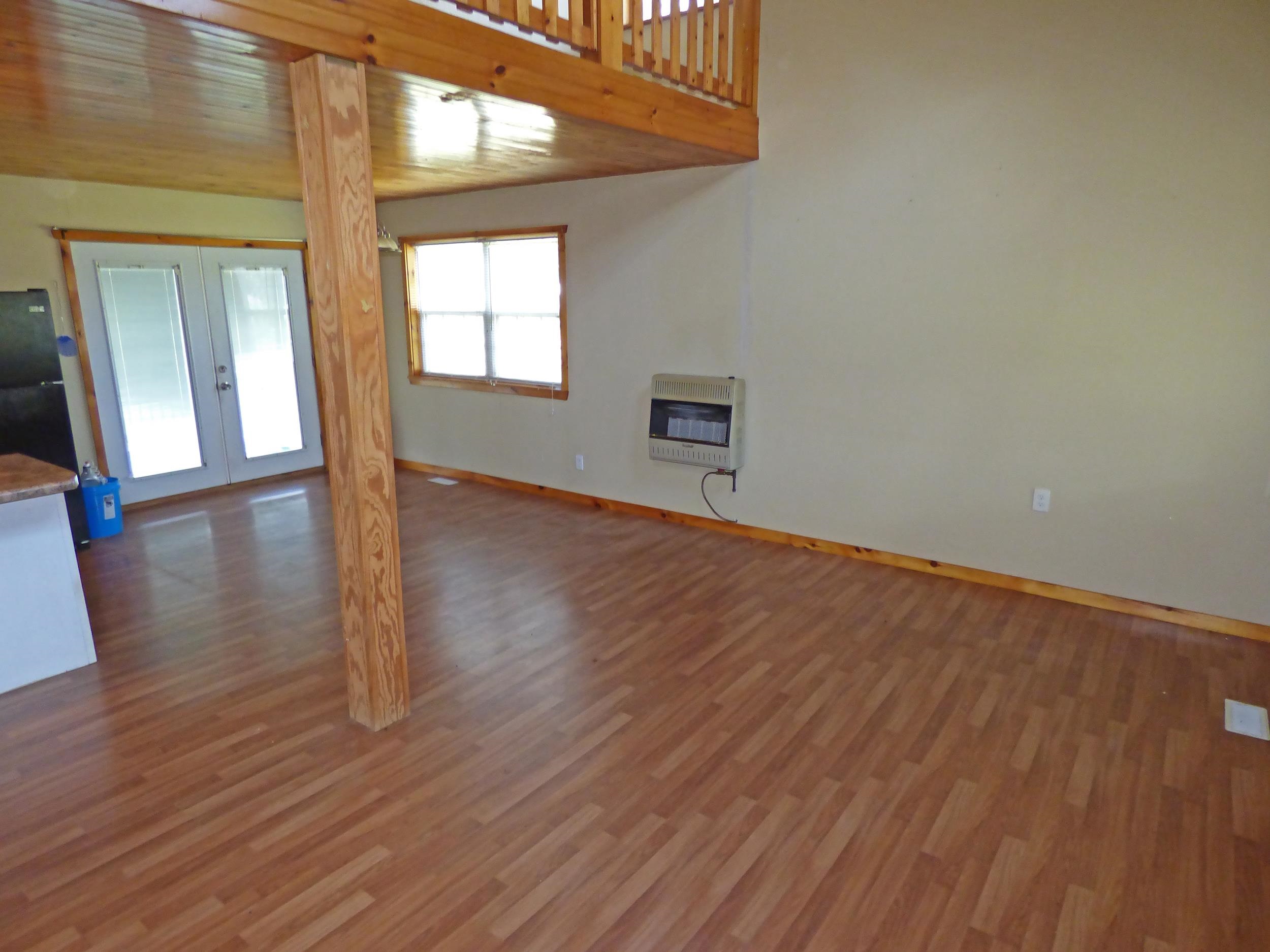 7434 E Hwy 58 Williford, AR 72482