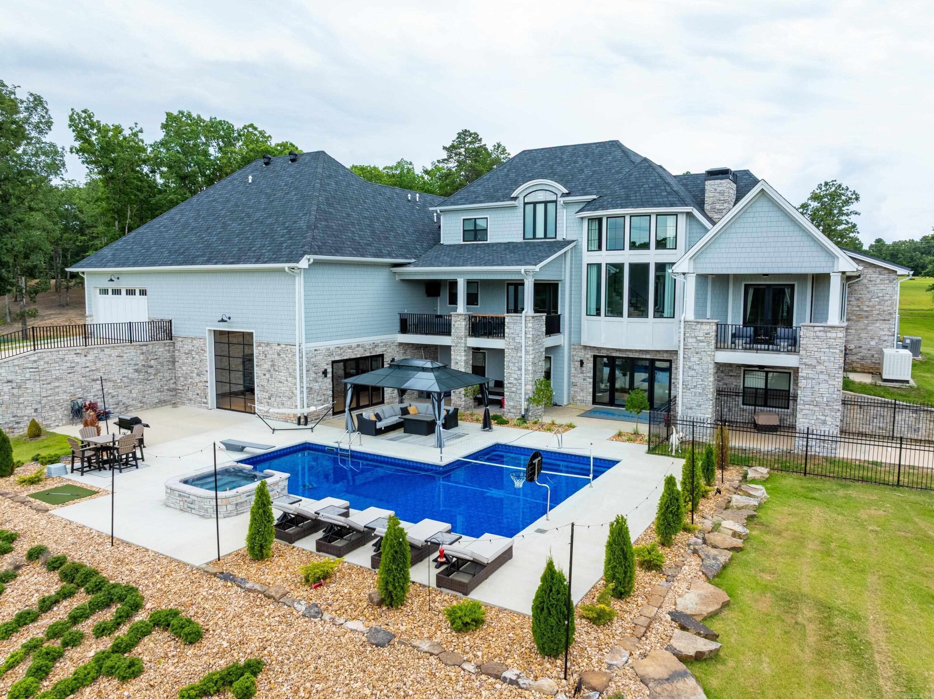 8015 W Hwy 412  Paragould, AR