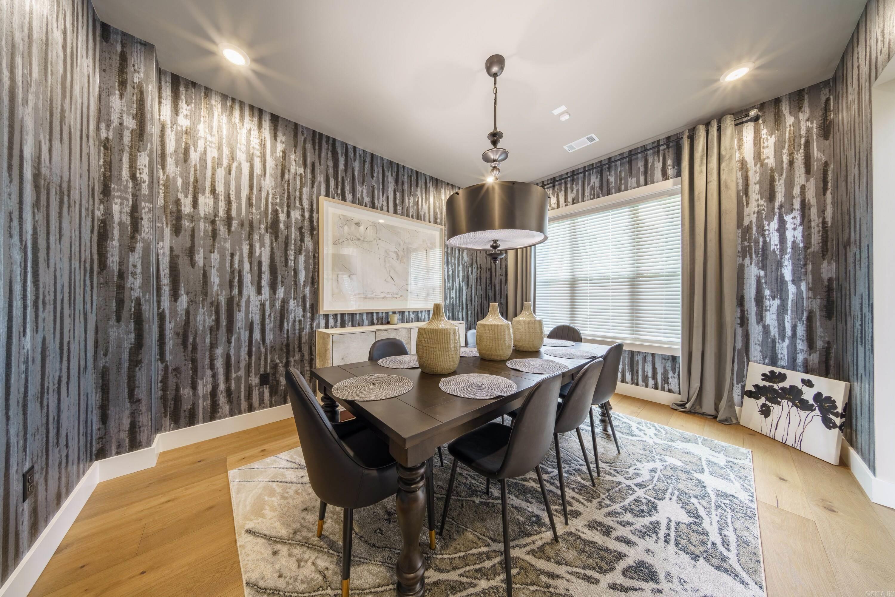 8015 W Hwy 412  Paragould, AR