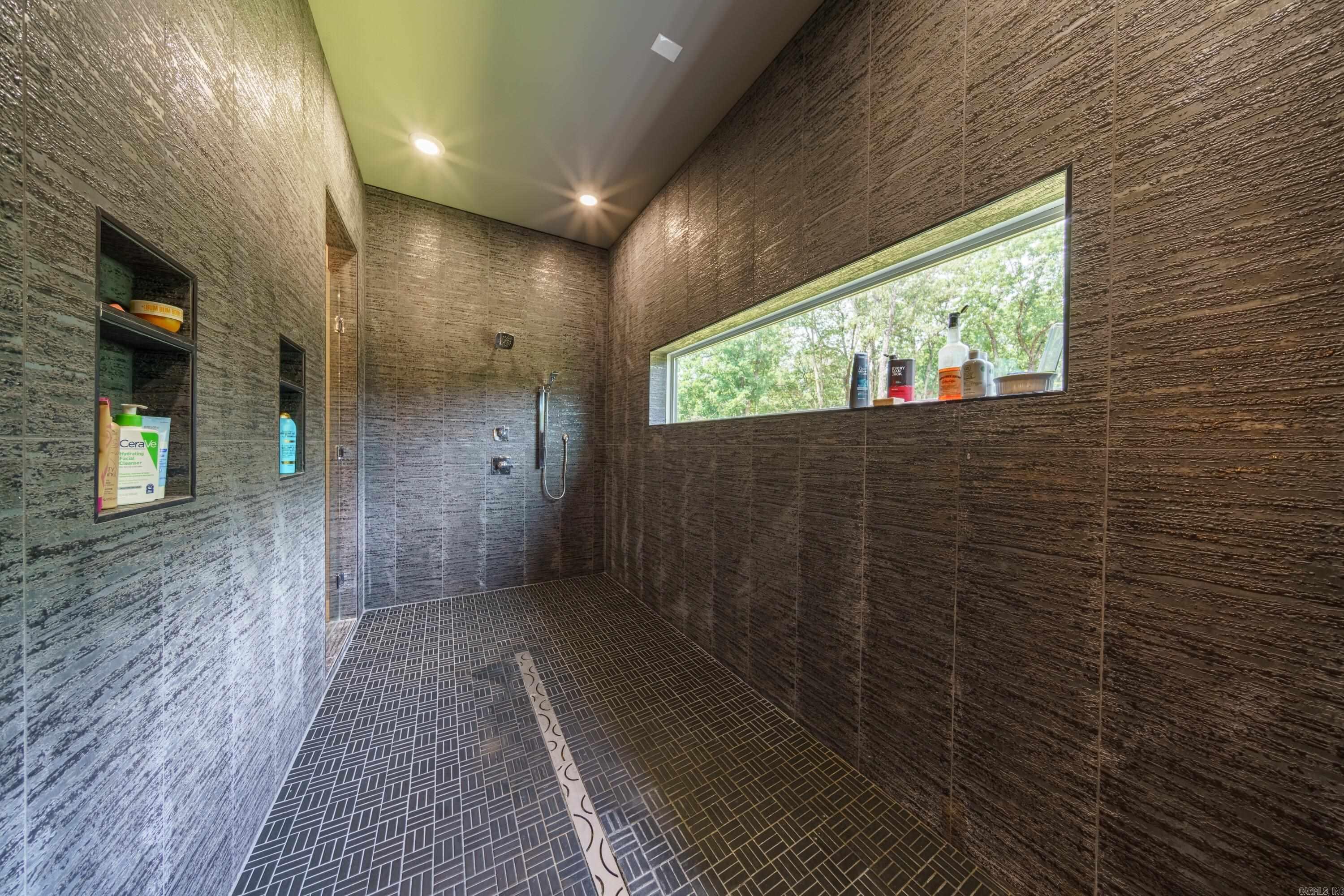 8015 W Hwy 412  Paragould, AR